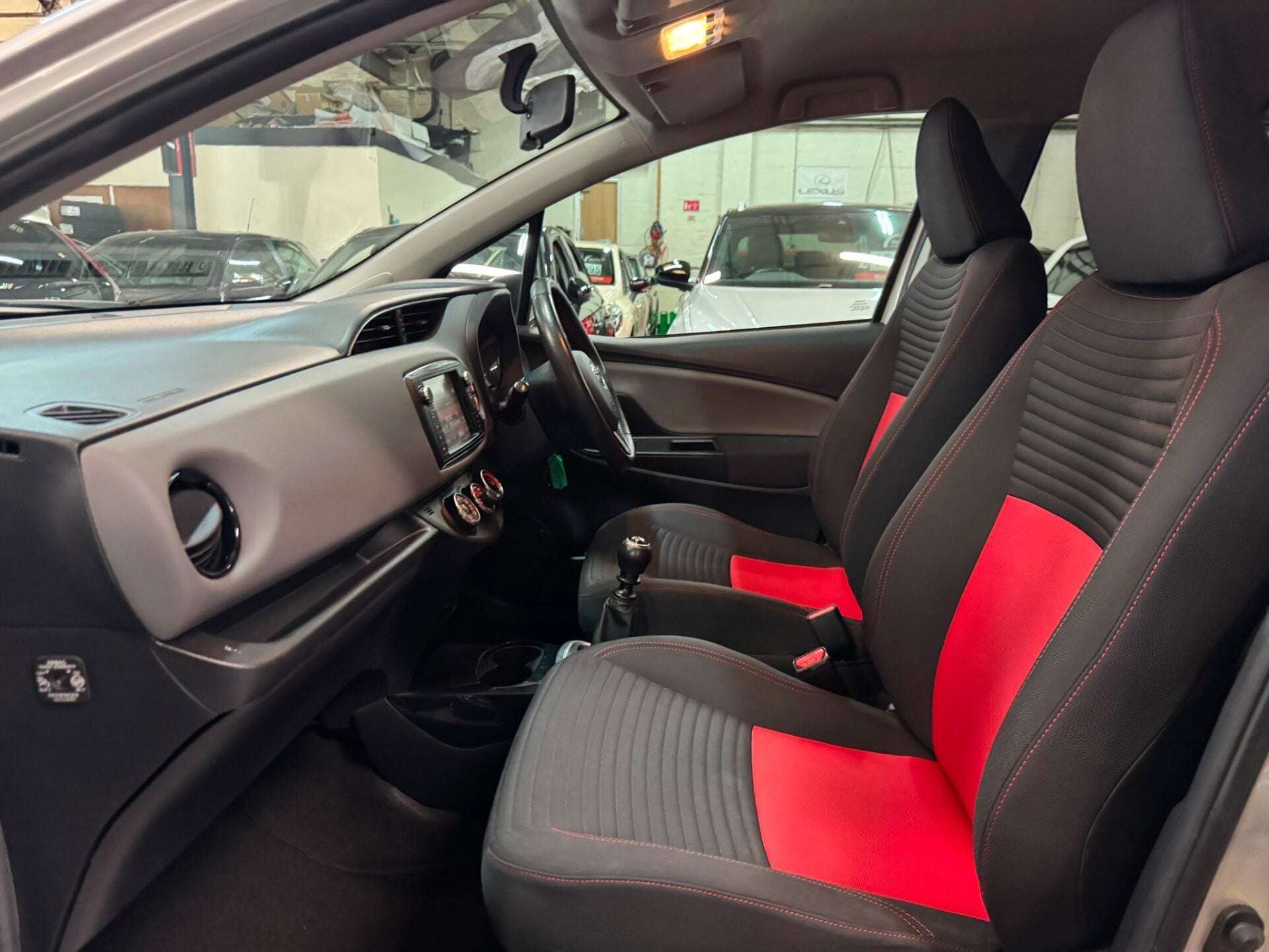 2015 TOYOTA YARIS 2015 TOYOTA YARIS