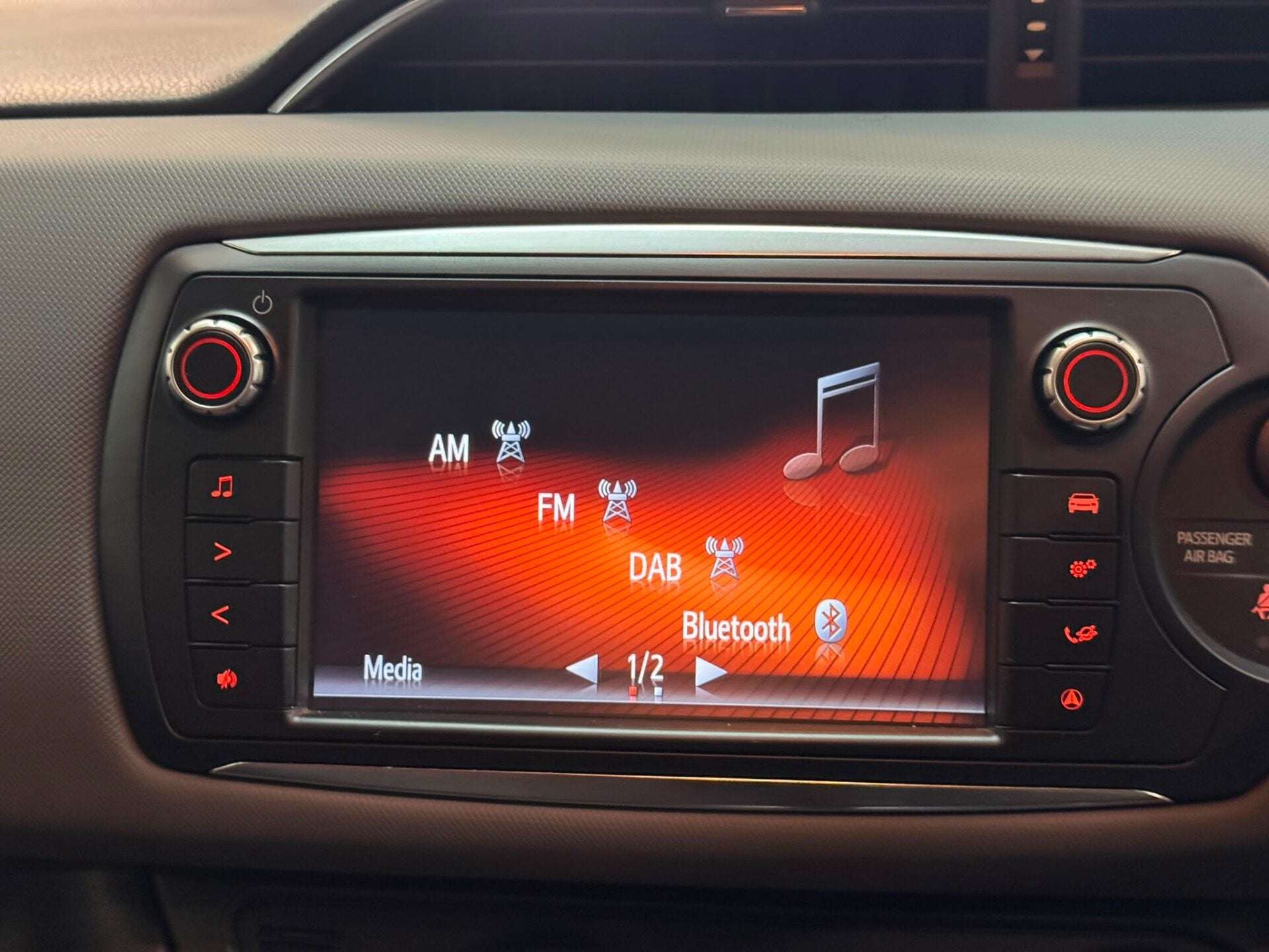 2015 TOYOTA YARIS 2015 TOYOTA YARIS