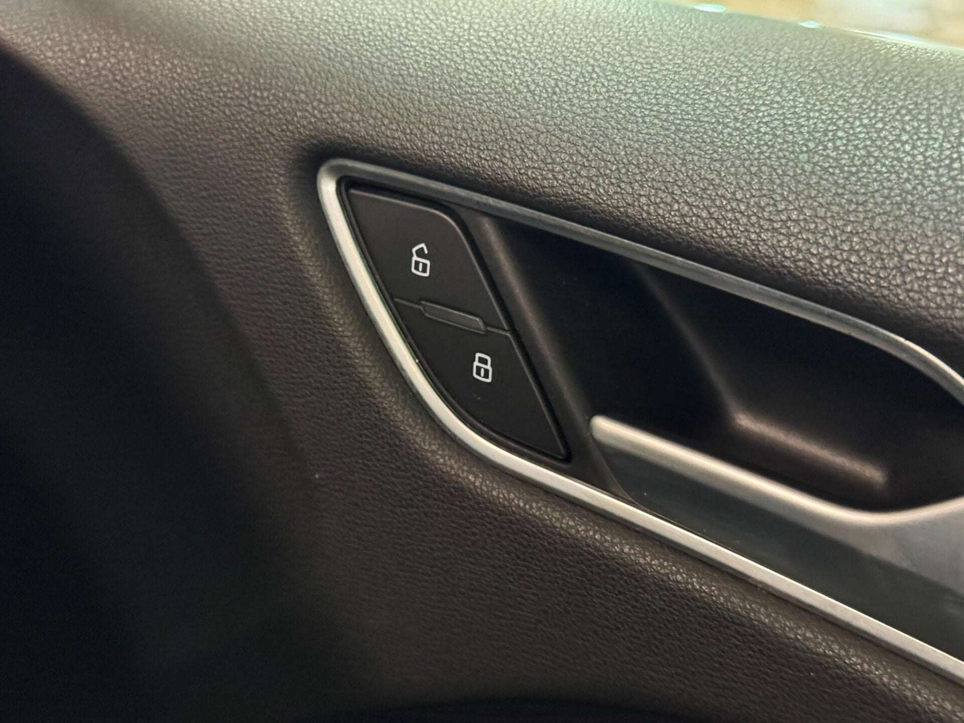 2016 AUDI A3 2016 AUDI A3