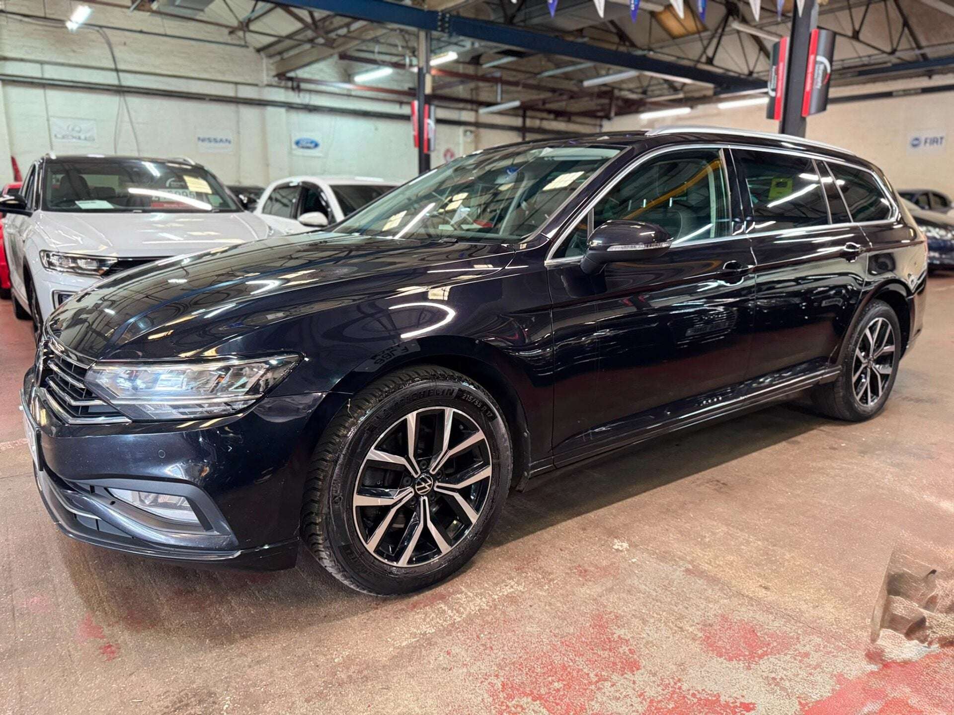 A 2021 VOLKSWAGEN PASSAT SEL TSI EVO DSG A 2021 VOLKSWAGEN PASSAT SEL TSI EVO DSG