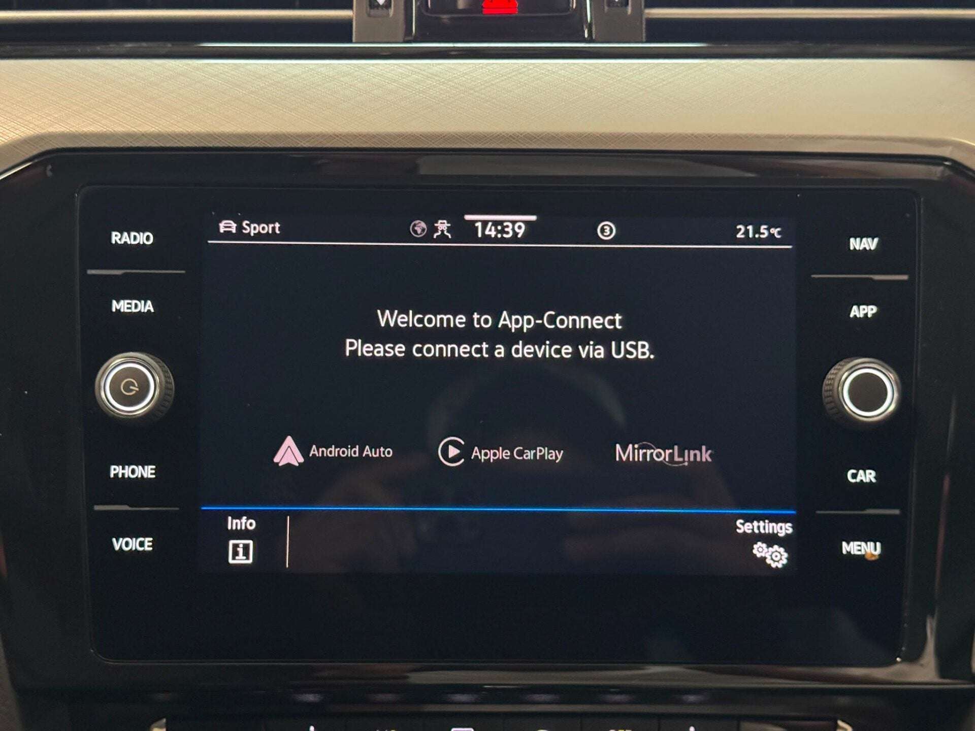 2021 VOLKSWAGEN PASSAT 2021 VOLKSWAGEN PASSAT