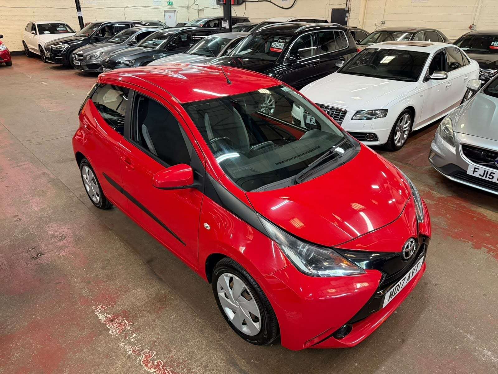 2017 TOYOTA AYGO 2017 TOYOTA AYGO