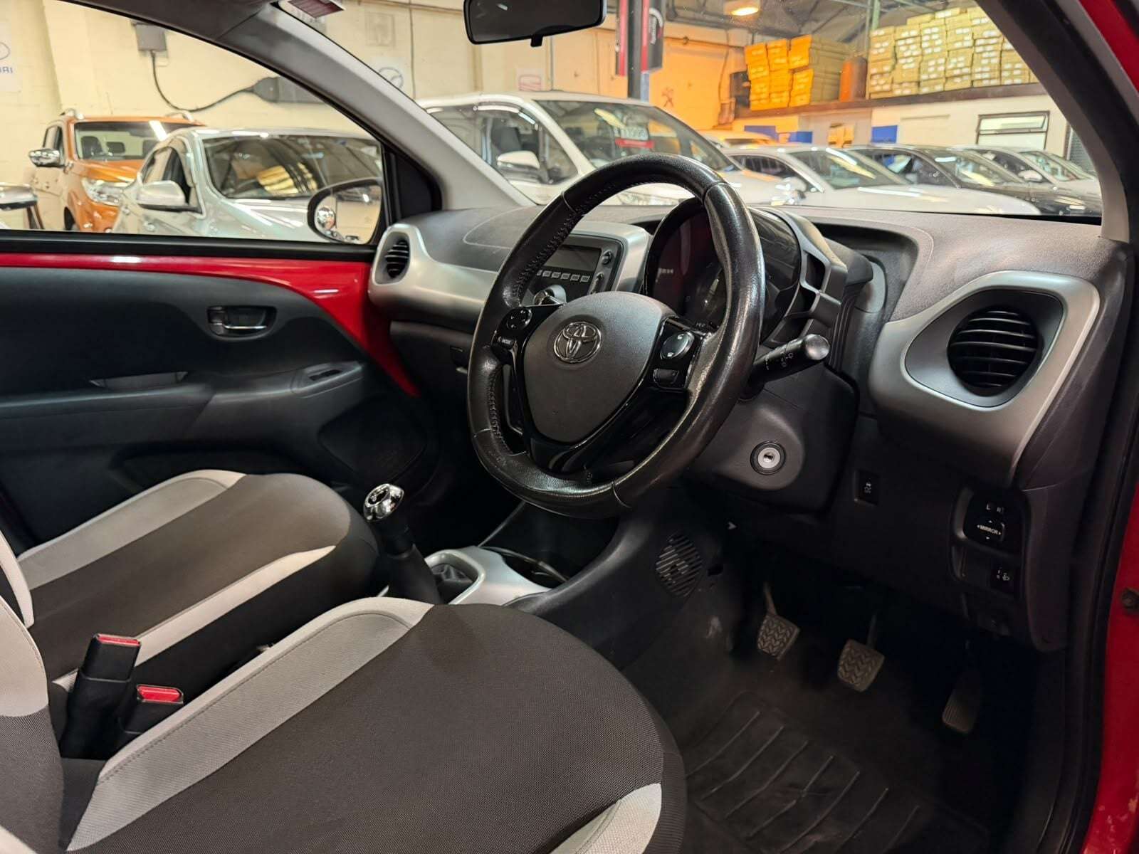 2017 TOYOTA AYGO 2017 TOYOTA AYGO