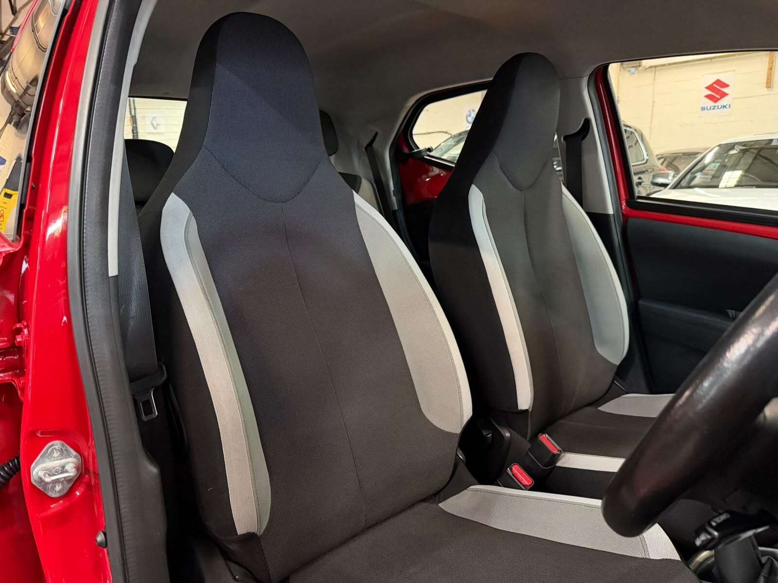 2017 TOYOTA AYGO 2017 TOYOTA AYGO