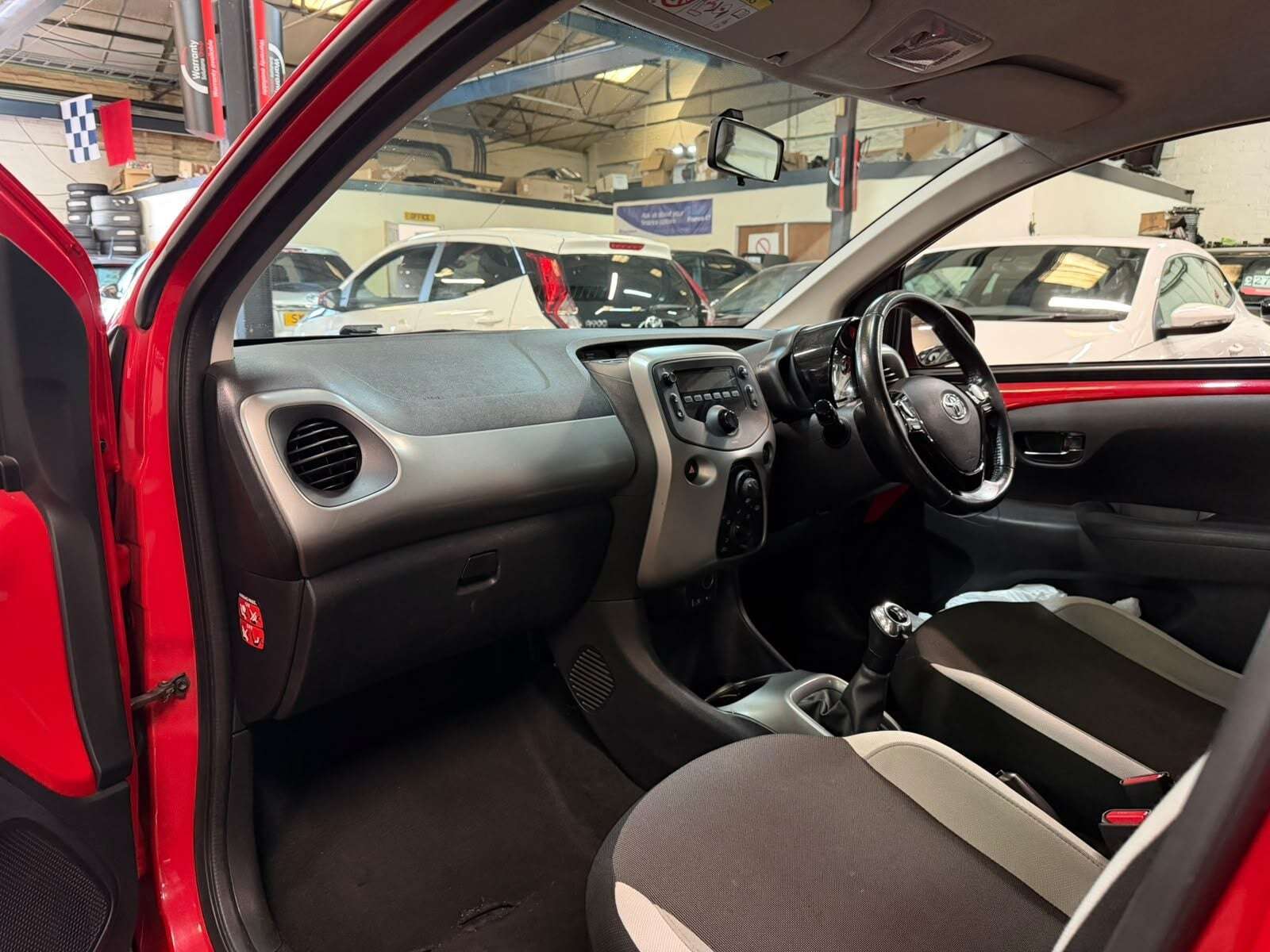 2017 TOYOTA AYGO 2017 TOYOTA AYGO