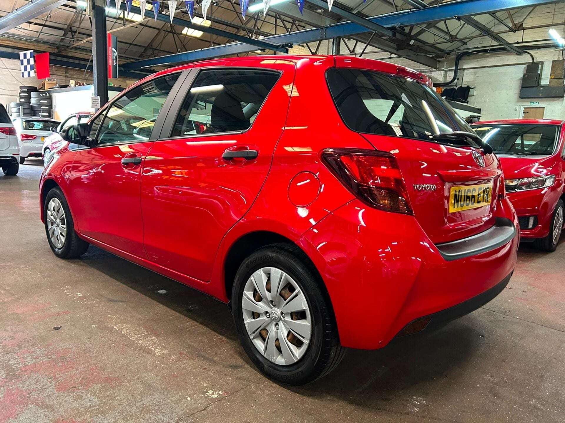 A 2016 TOYOTA YARIS VVT-I ACTIVE A 2016 TOYOTA YARIS VVT-I ACTIVE