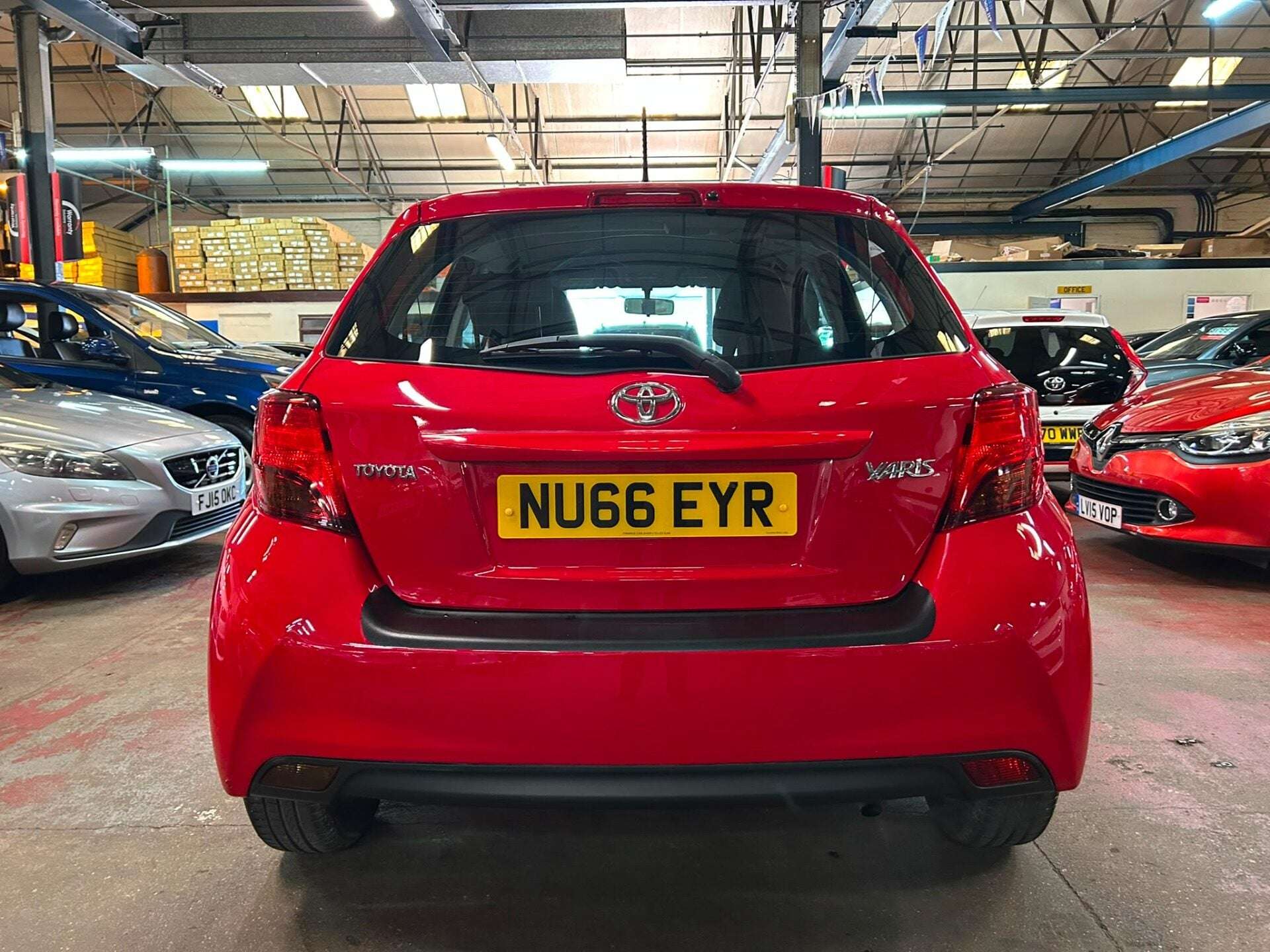 2016 TOYOTA YARIS 2016 TOYOTA YARIS