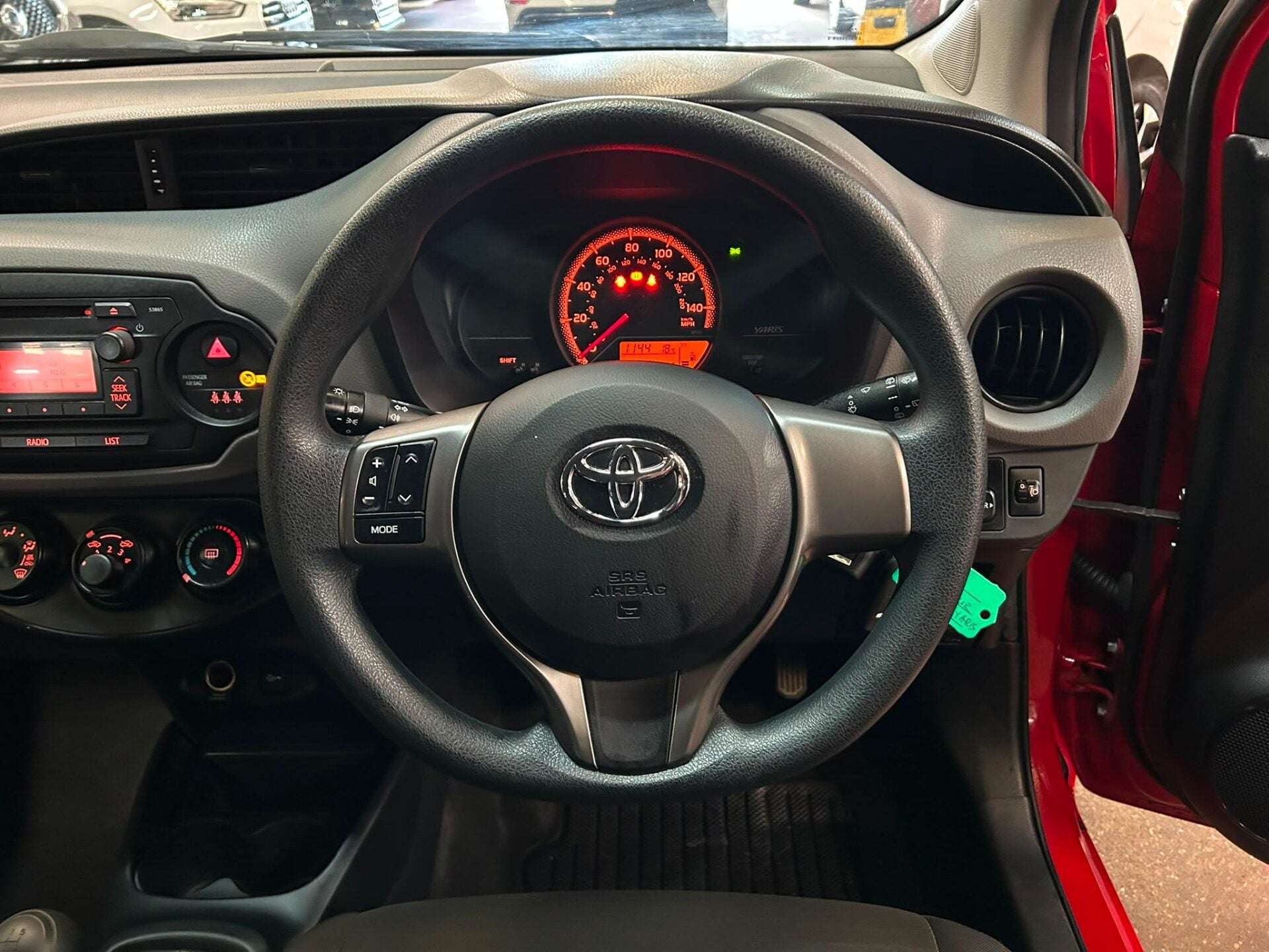 2016 TOYOTA YARIS 2016 TOYOTA YARIS