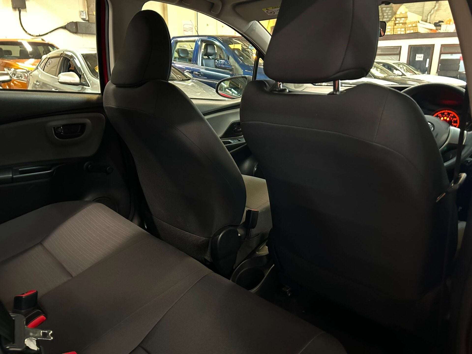 2016 TOYOTA YARIS 2016 TOYOTA YARIS