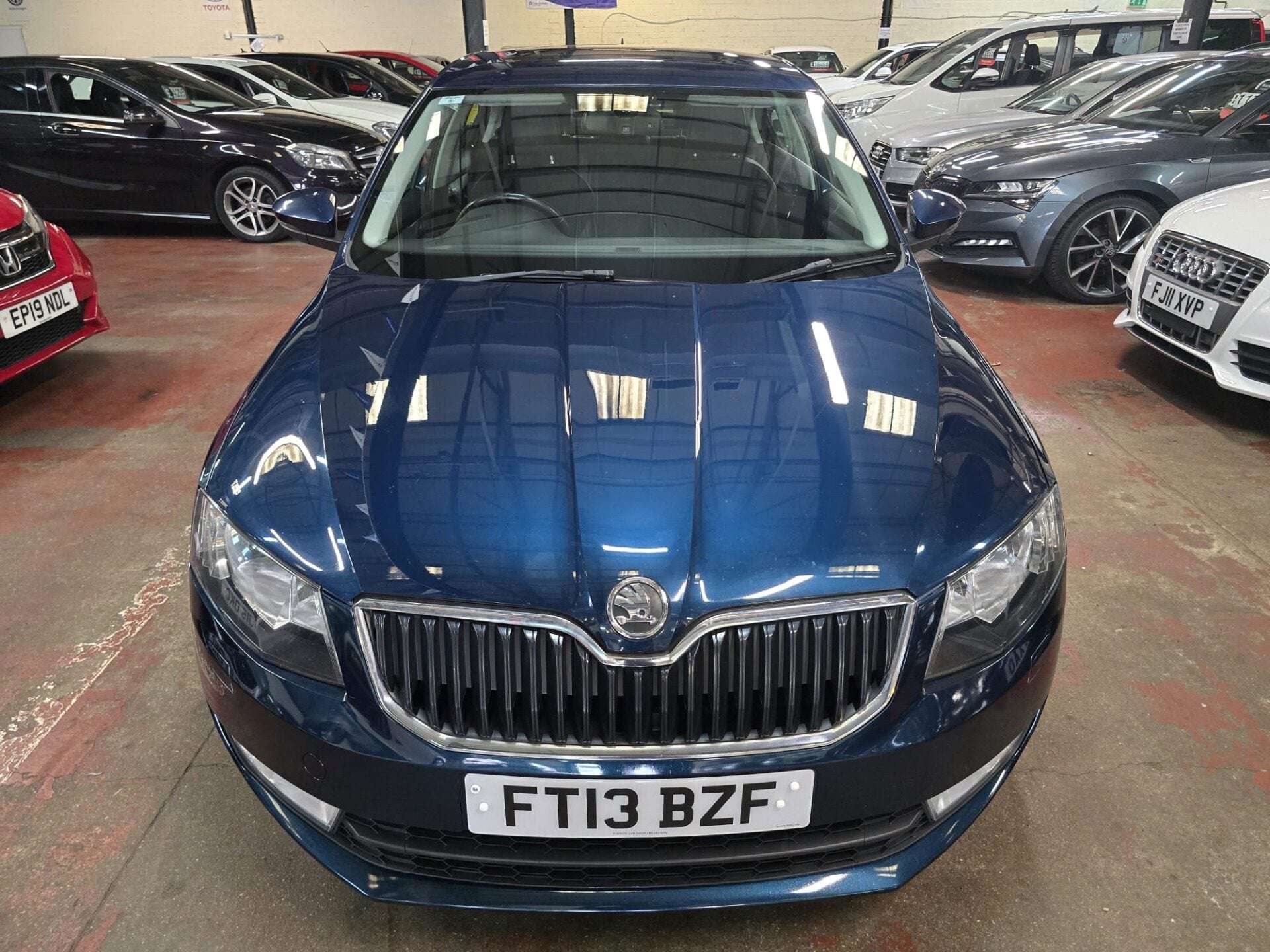 A 2013 SKODA OCTAVIA ELEGANCE TSI A 2013 SKODA OCTAVIA ELEGANCE TSI