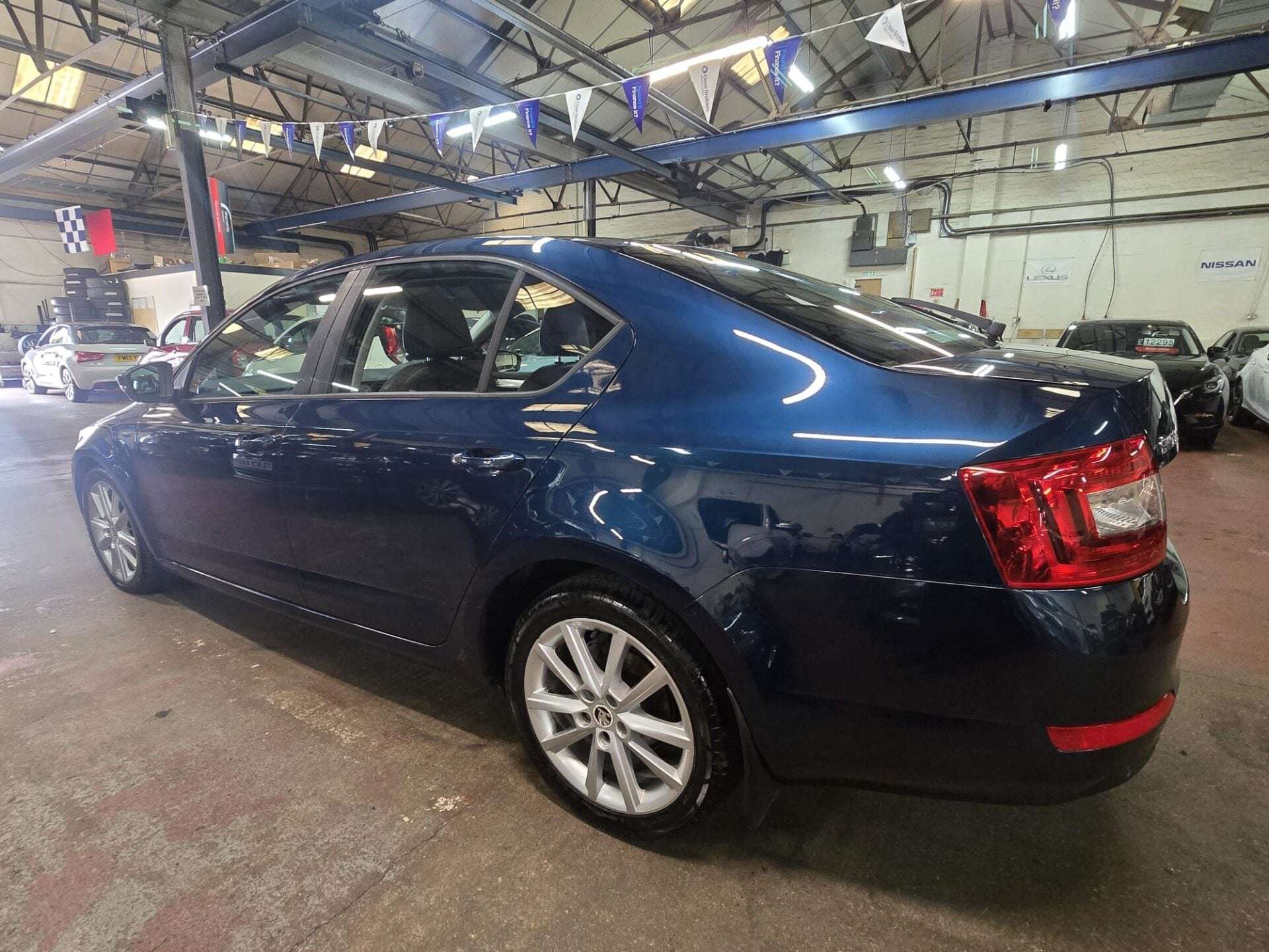 A 2013 SKODA OCTAVIA ELEGANCE TSI A 2013 SKODA OCTAVIA ELEGANCE TSI