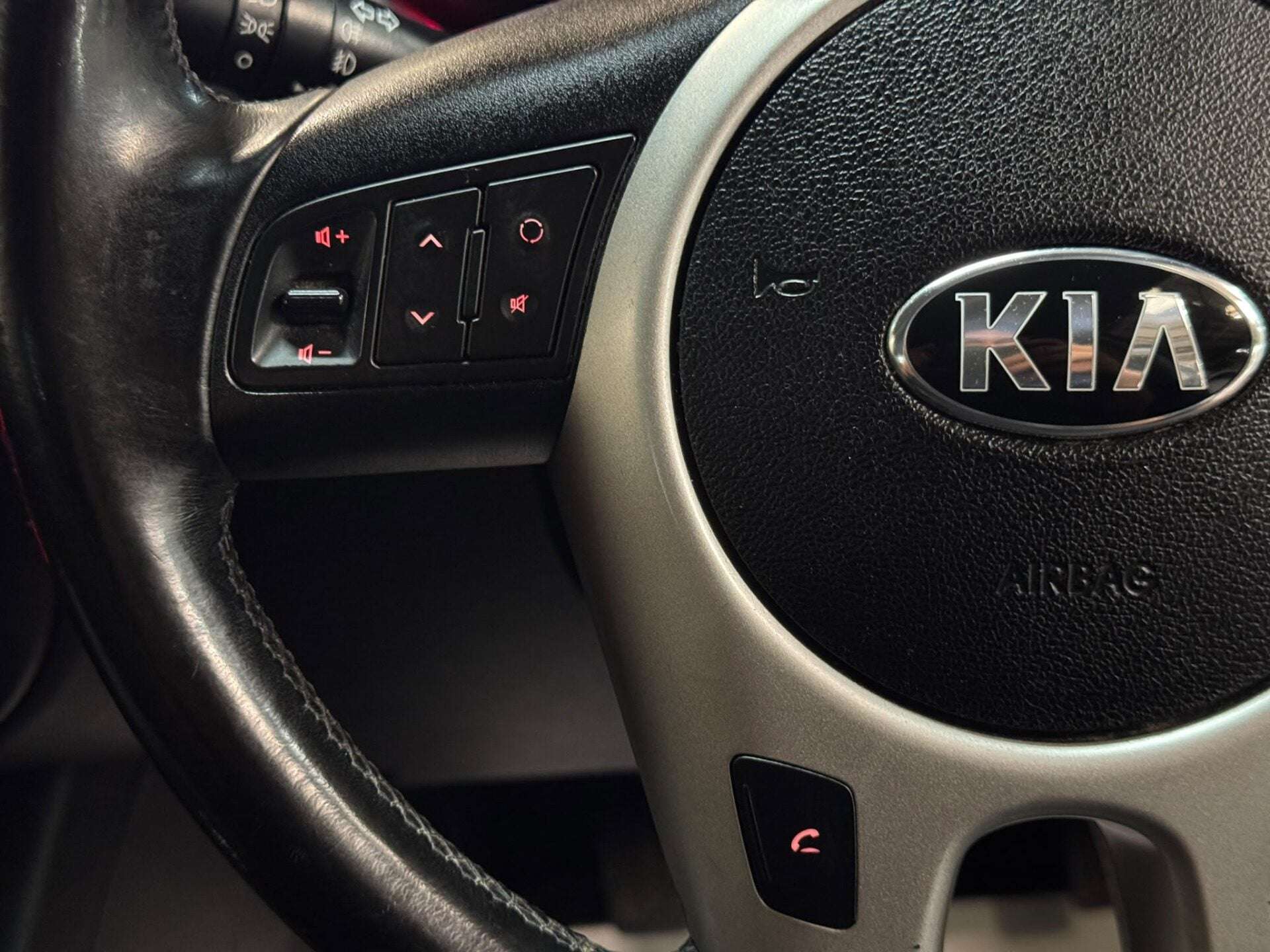 2017 KIA VENGA 2017 KIA VENGA