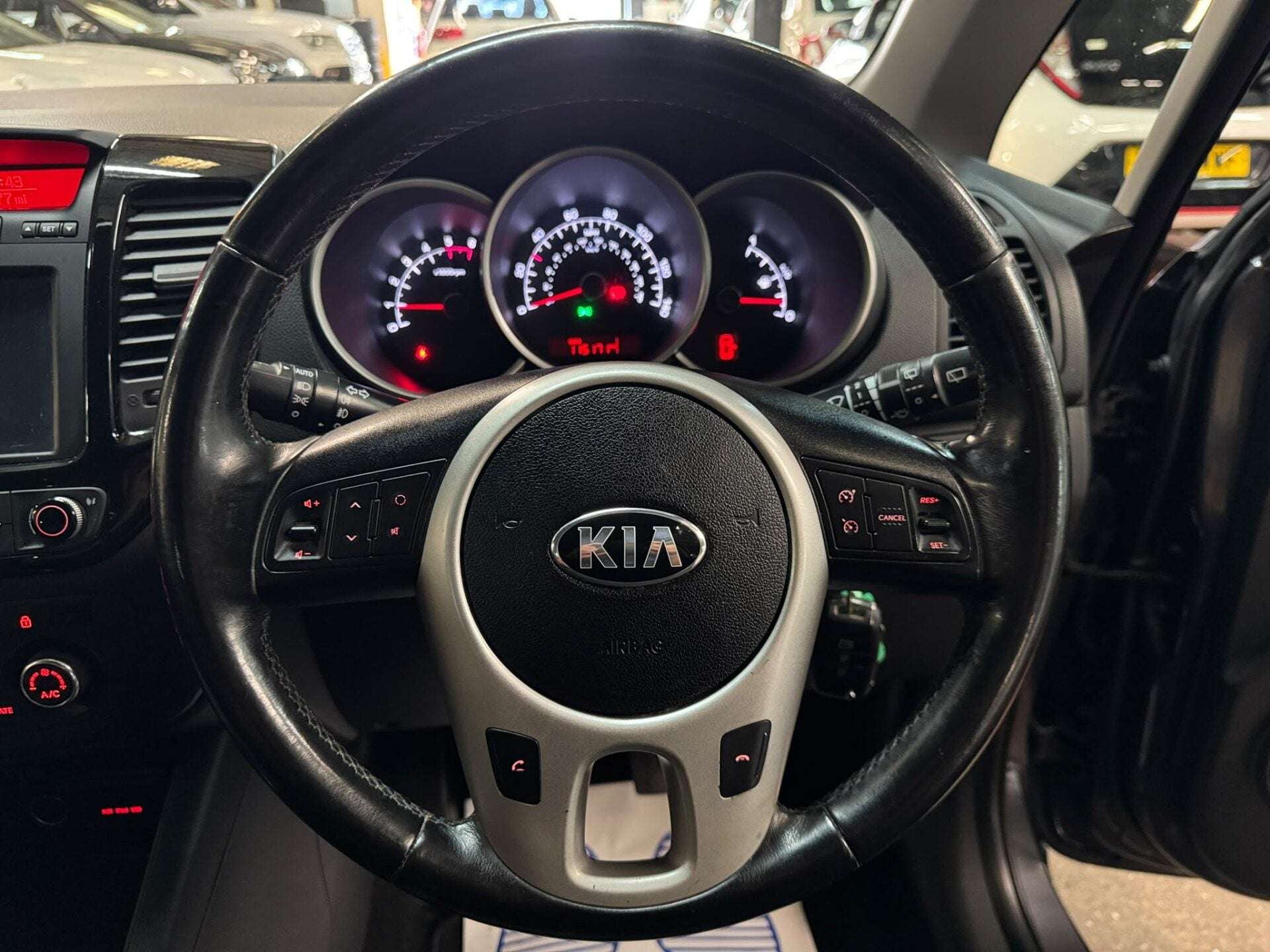 2017 KIA VENGA 2017 KIA VENGA
