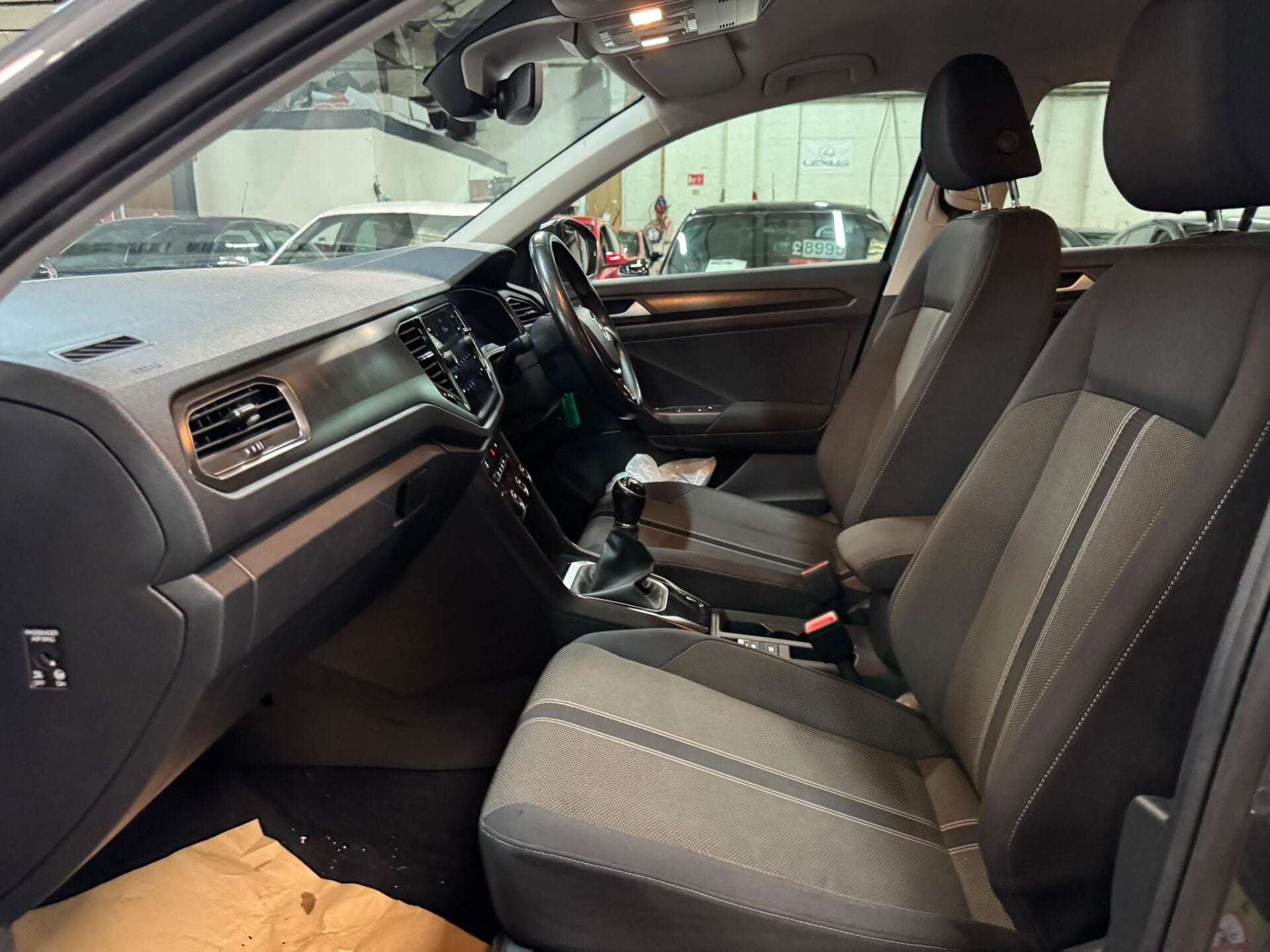 2019 VOLKSWAGEN T-ROC 2019 VOLKSWAGEN T-ROC