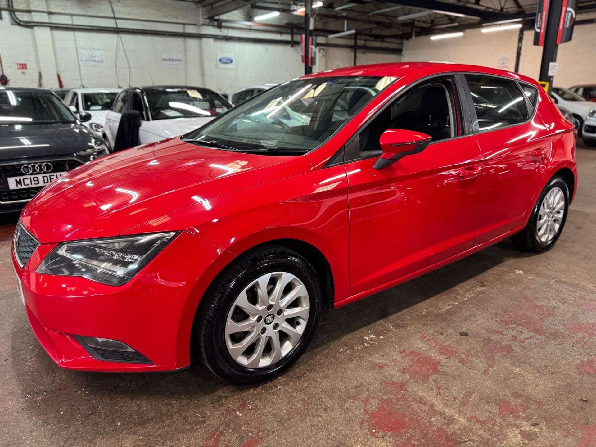 A 2014 SEAT LEON TSI SE TECHNOLOGY A 2014 SEAT LEON TSI SE TECHNOLOGY
