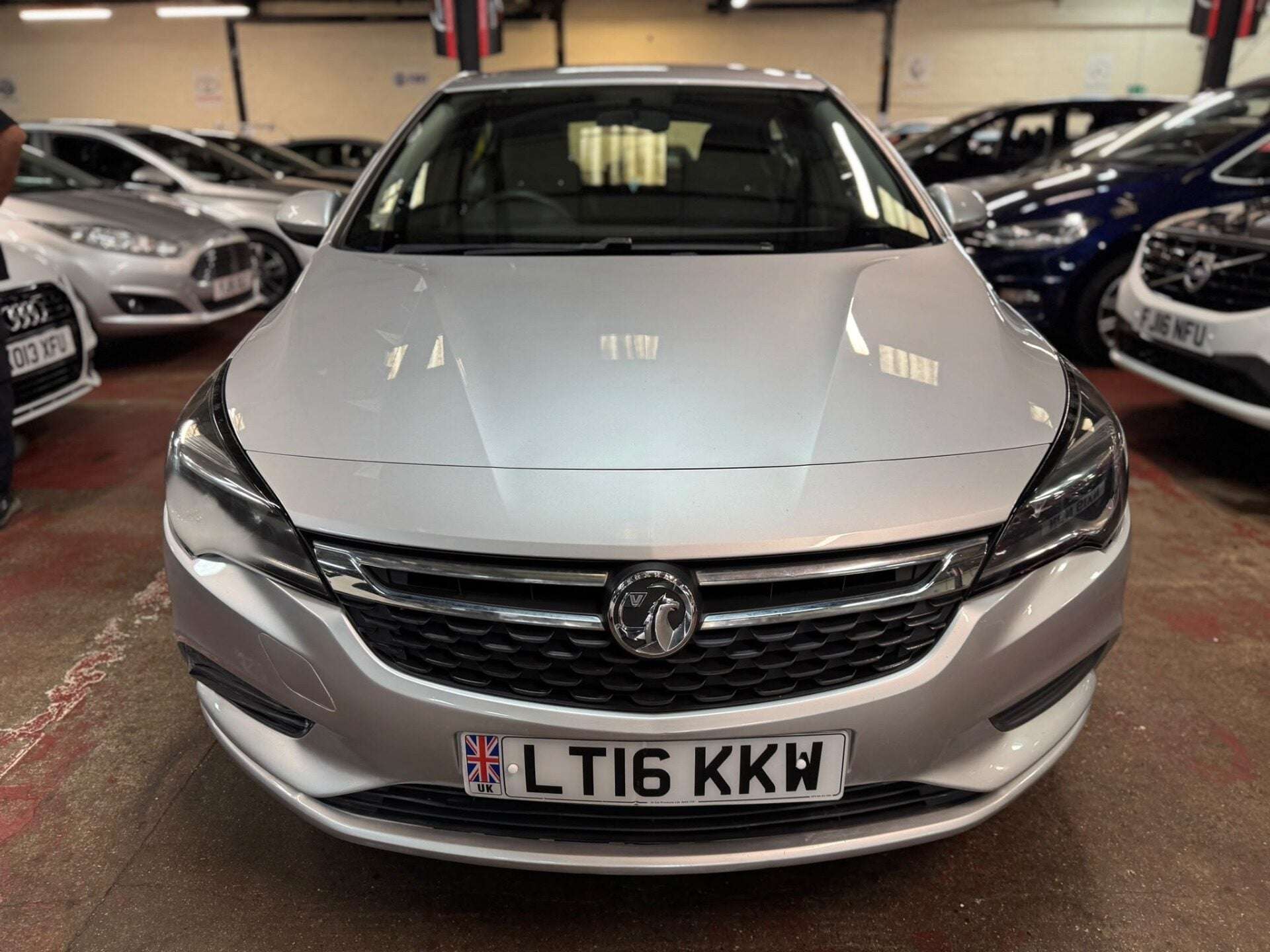 A 2016 VAUXHALL ASTRA DESIGN CDTI A 2016 VAUXHALL ASTRA DESIGN CDTI