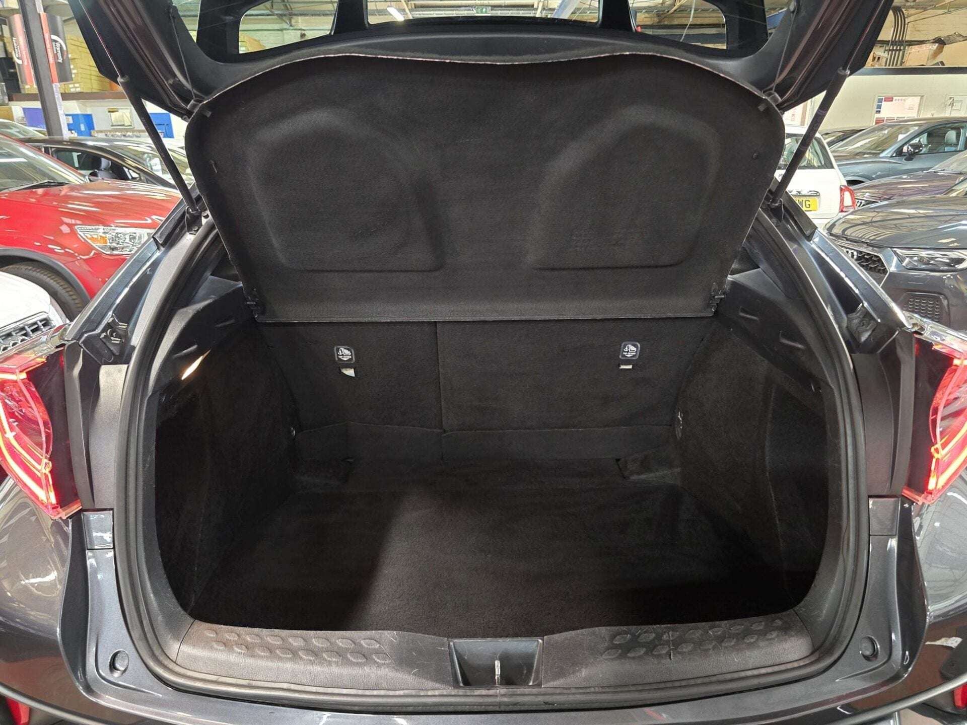 2019 TOYOTA C-HR 2019 TOYOTA C-HR