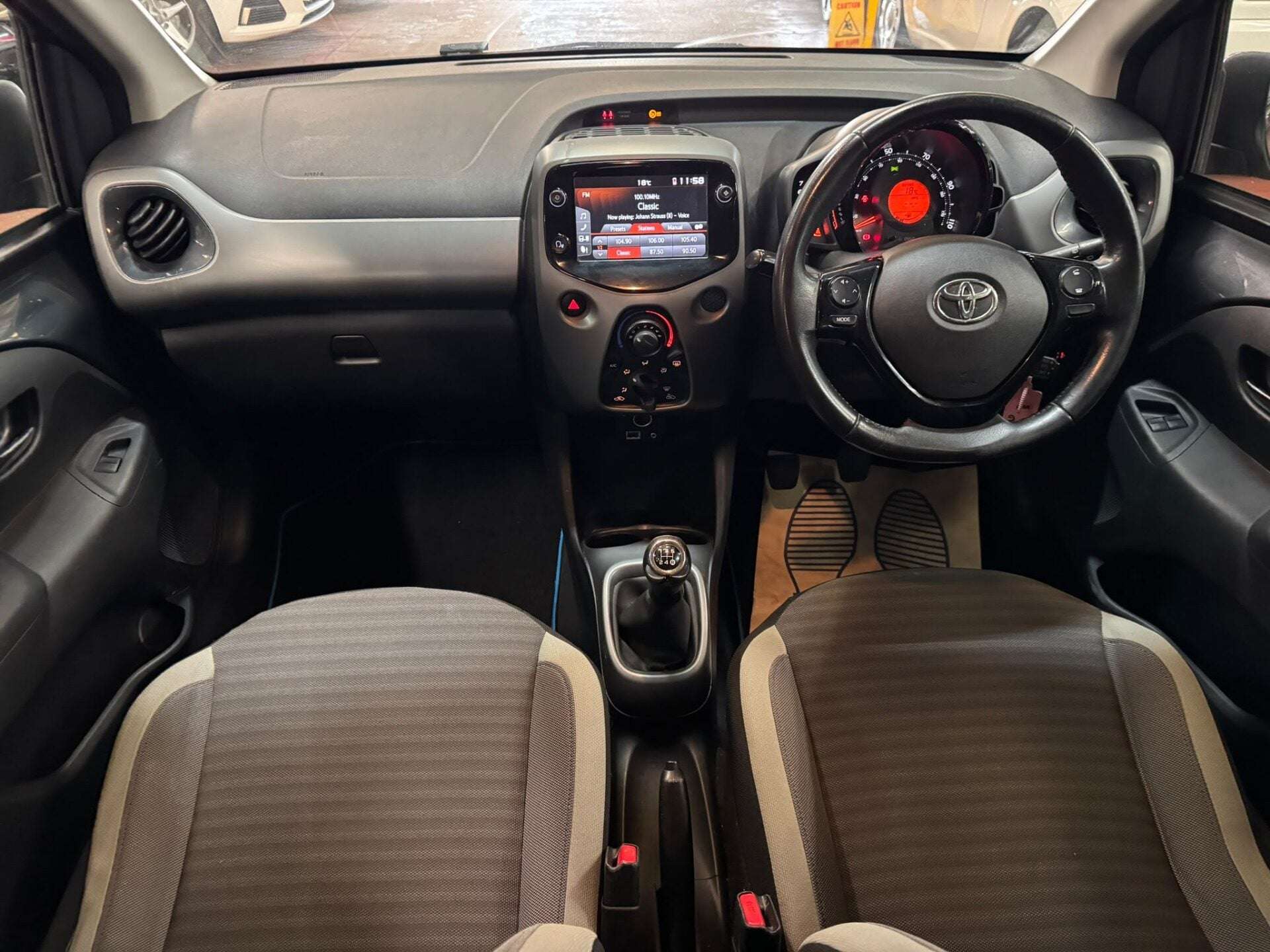 2019 TOYOTA AYGO 2019 TOYOTA AYGO