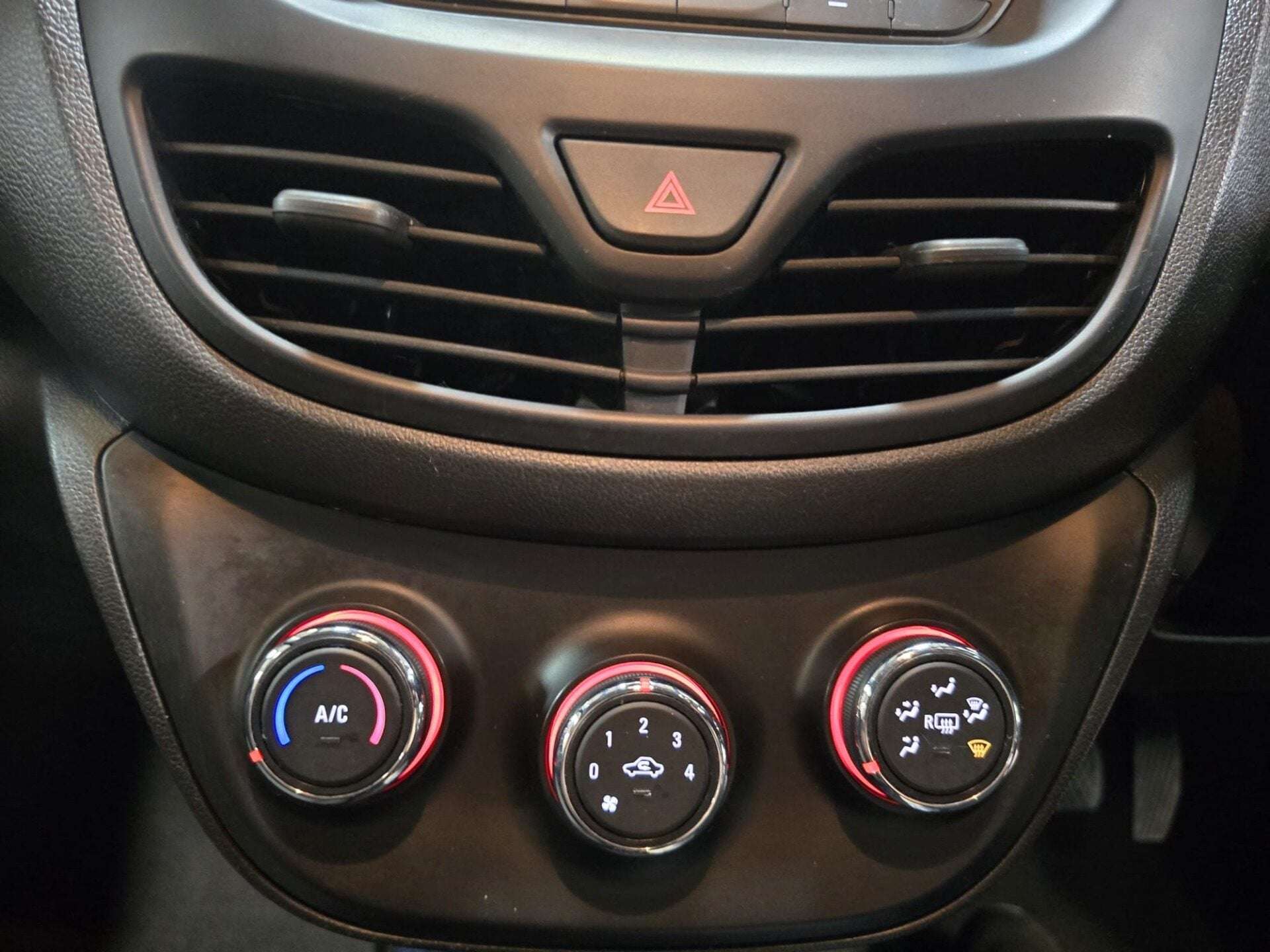 2016 VAUXHALL VIVA 2016 VAUXHALL VIVA
