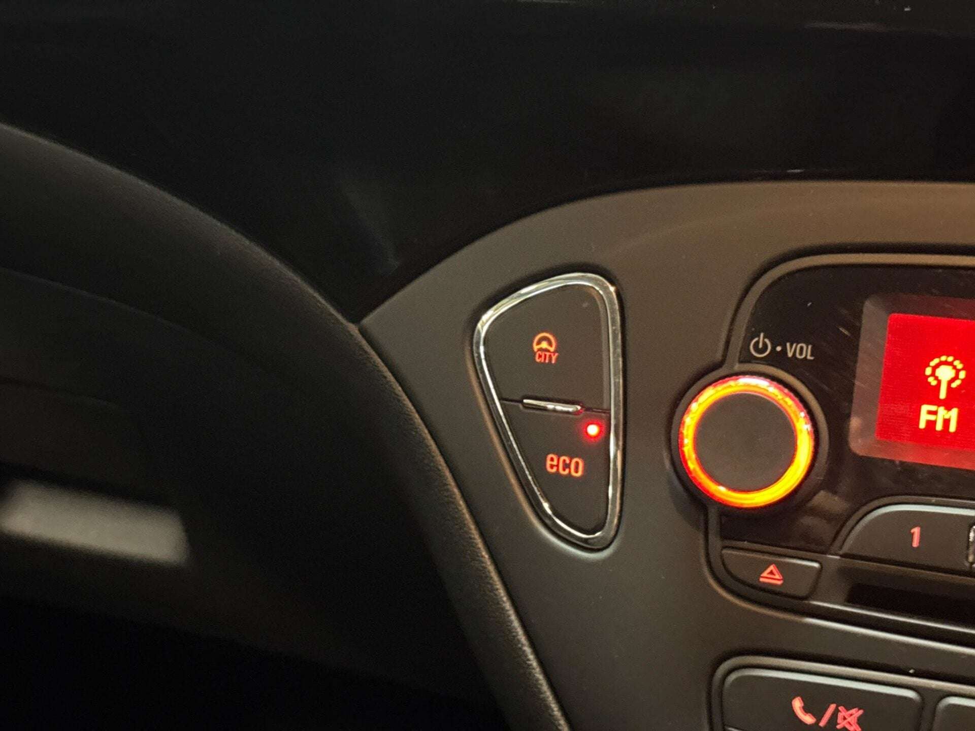 2015 VAUXHALL CORSA 2015 VAUXHALL CORSA