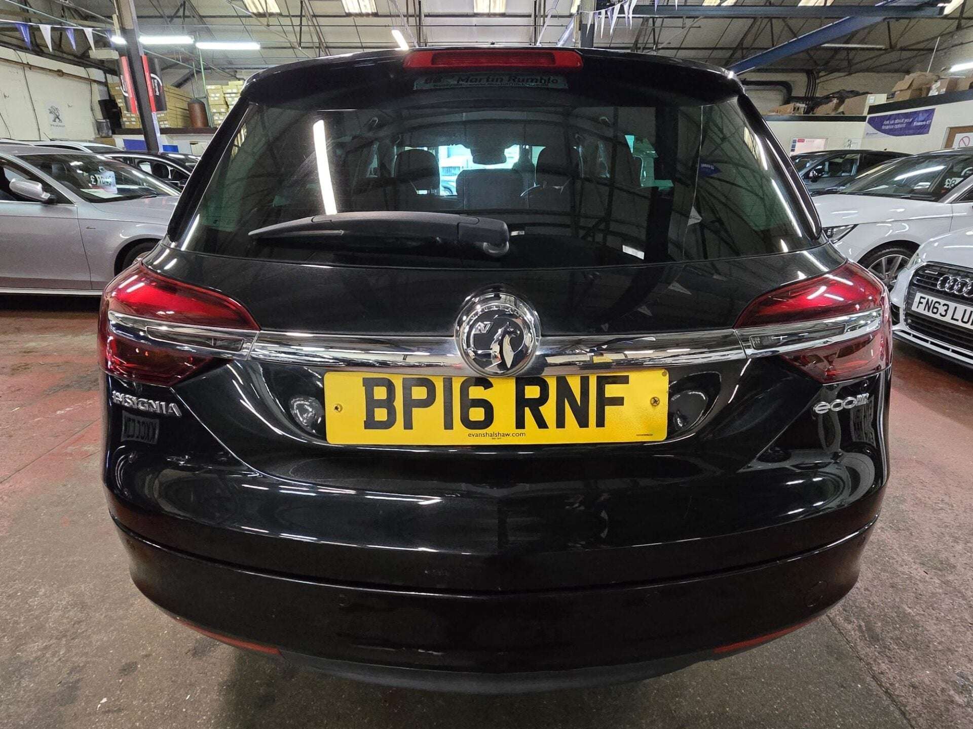 A 2016 VAUXHALL INSIGNIA ELITE CDTI ECOFLEX S/S A 2016 VAUXHALL INSIGNIA ELITE CDTI ECOFLEX S/S