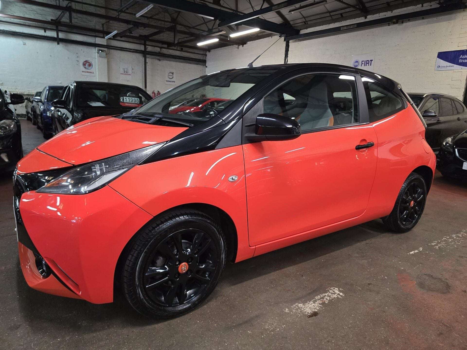 A 2015 TOYOTA AYGO VVT-I X-CITE A 2015 TOYOTA AYGO VVT-I X-CITE