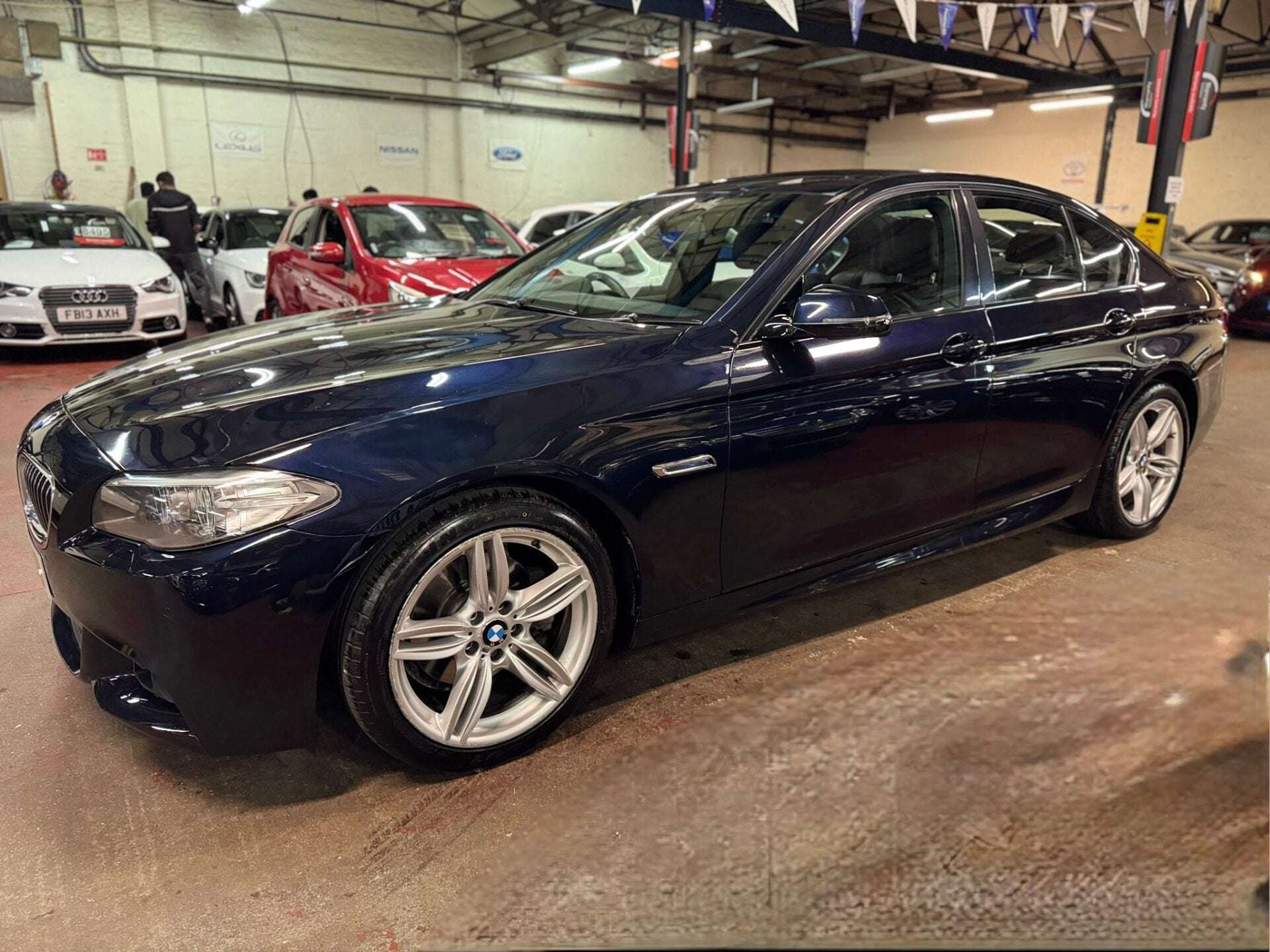 A 2015 BMW 5 SERIES 520D M SPORT A 2015 BMW 5 SERIES 520D M SPORT