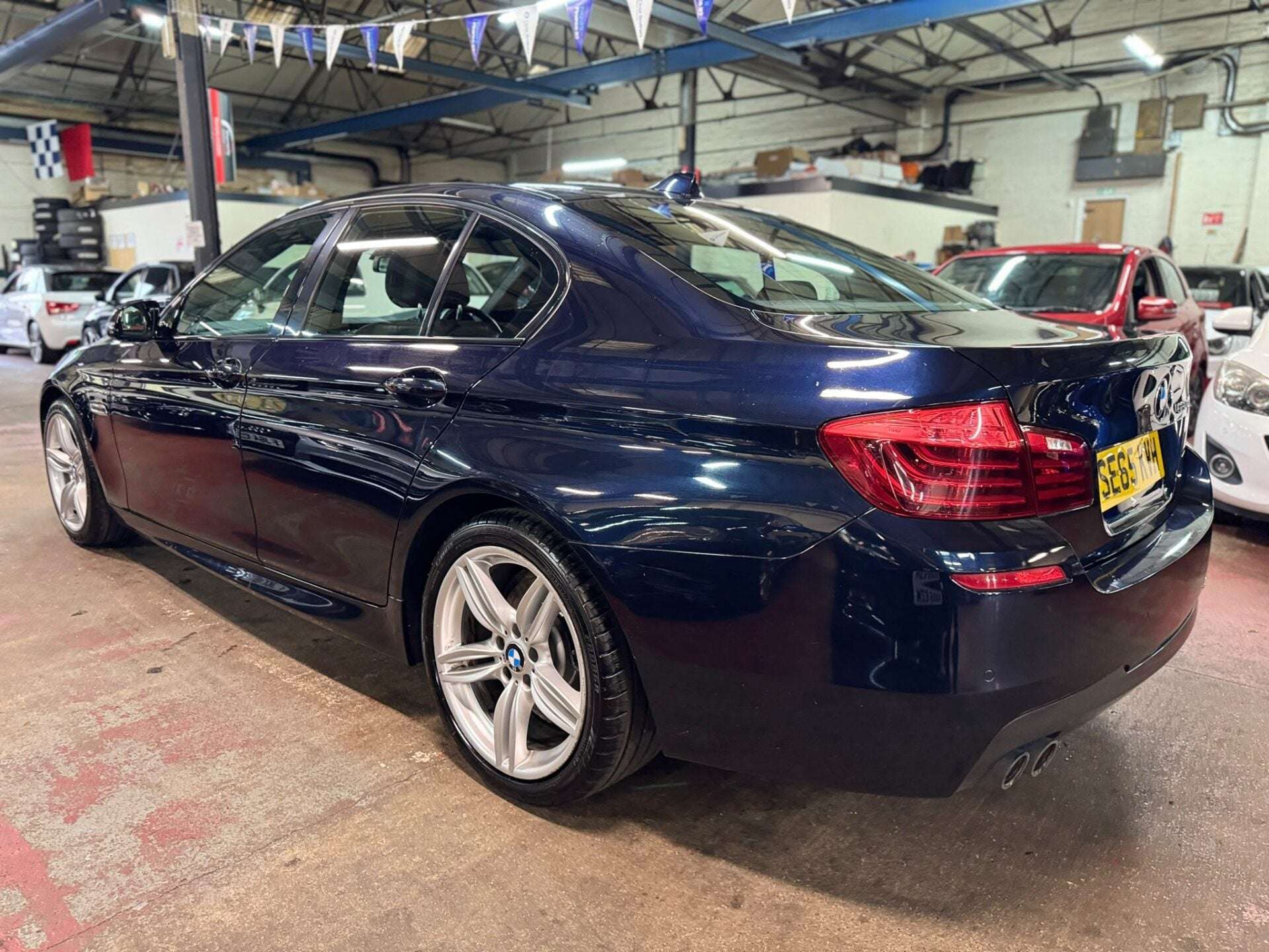A 2015 BMW 5 SERIES 520D M SPORT A 2015 BMW 5 SERIES 520D M SPORT