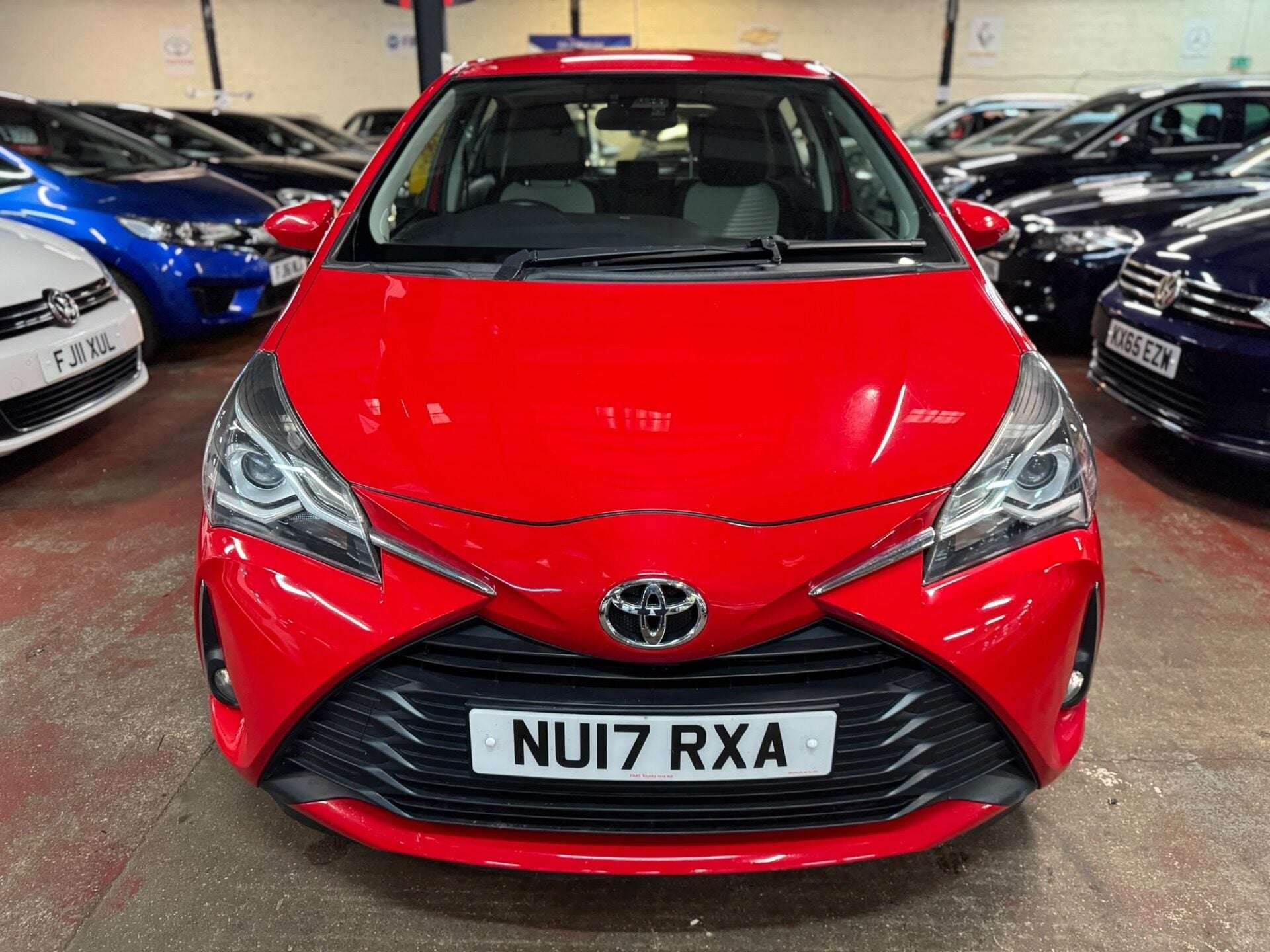 A 2017 TOYOTA YARIS VVT-I ICON A 2017 TOYOTA YARIS VVT-I ICON