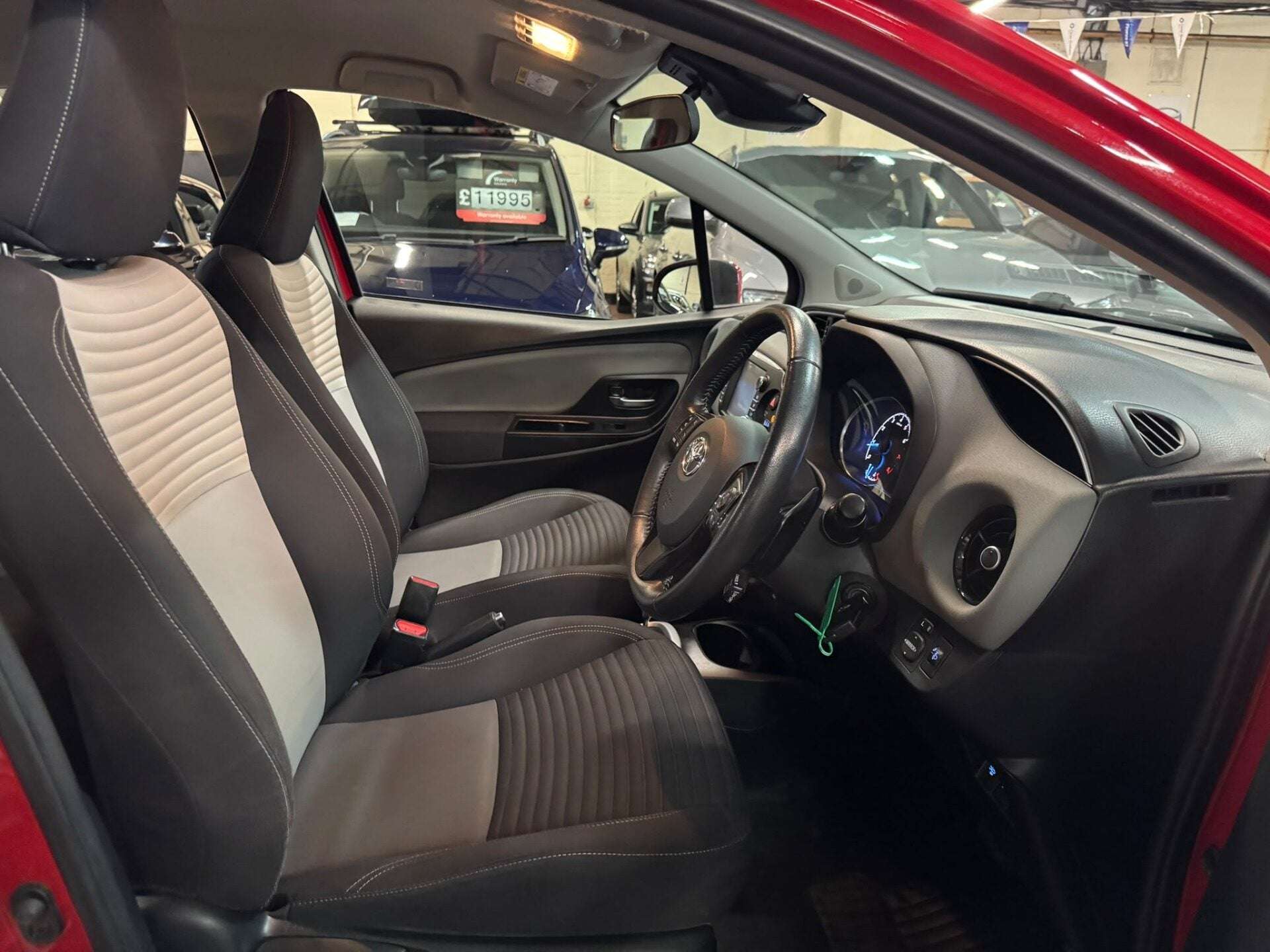 2017 TOYOTA YARIS 2017 TOYOTA YARIS