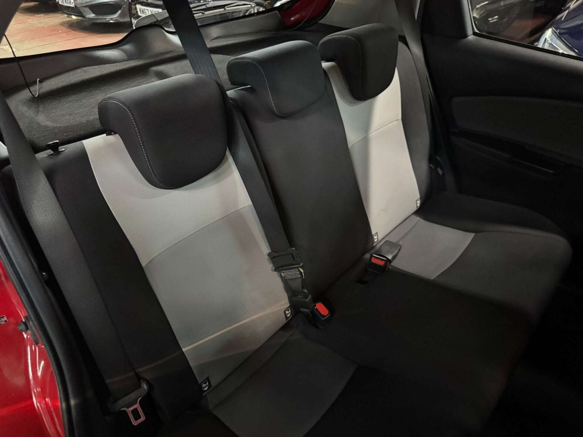 2017 TOYOTA YARIS 2017 TOYOTA YARIS