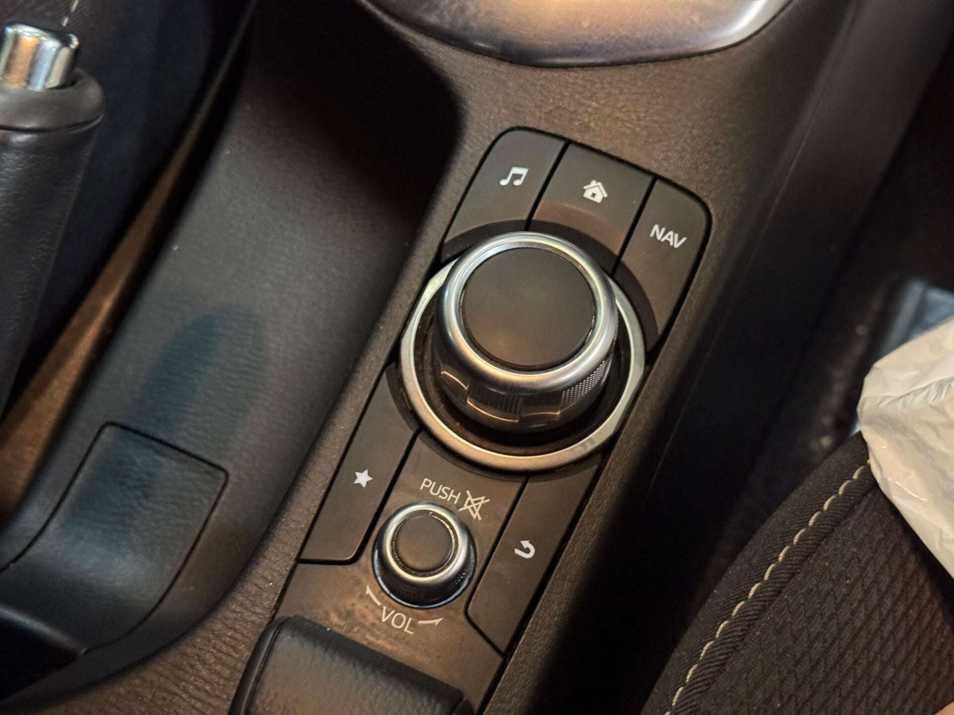 2020 MAZDA 2 2020 MAZDA 2