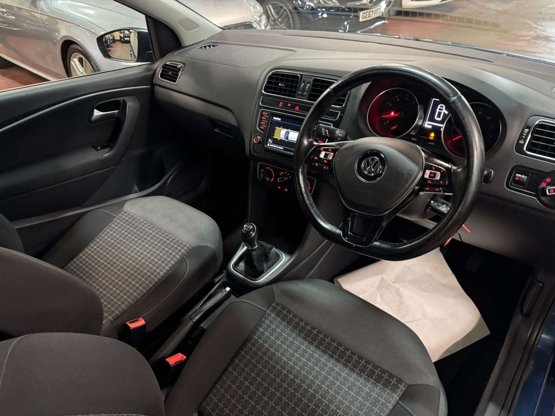 2017 VOLKSWAGEN POLO 2017 VOLKSWAGEN POLO
