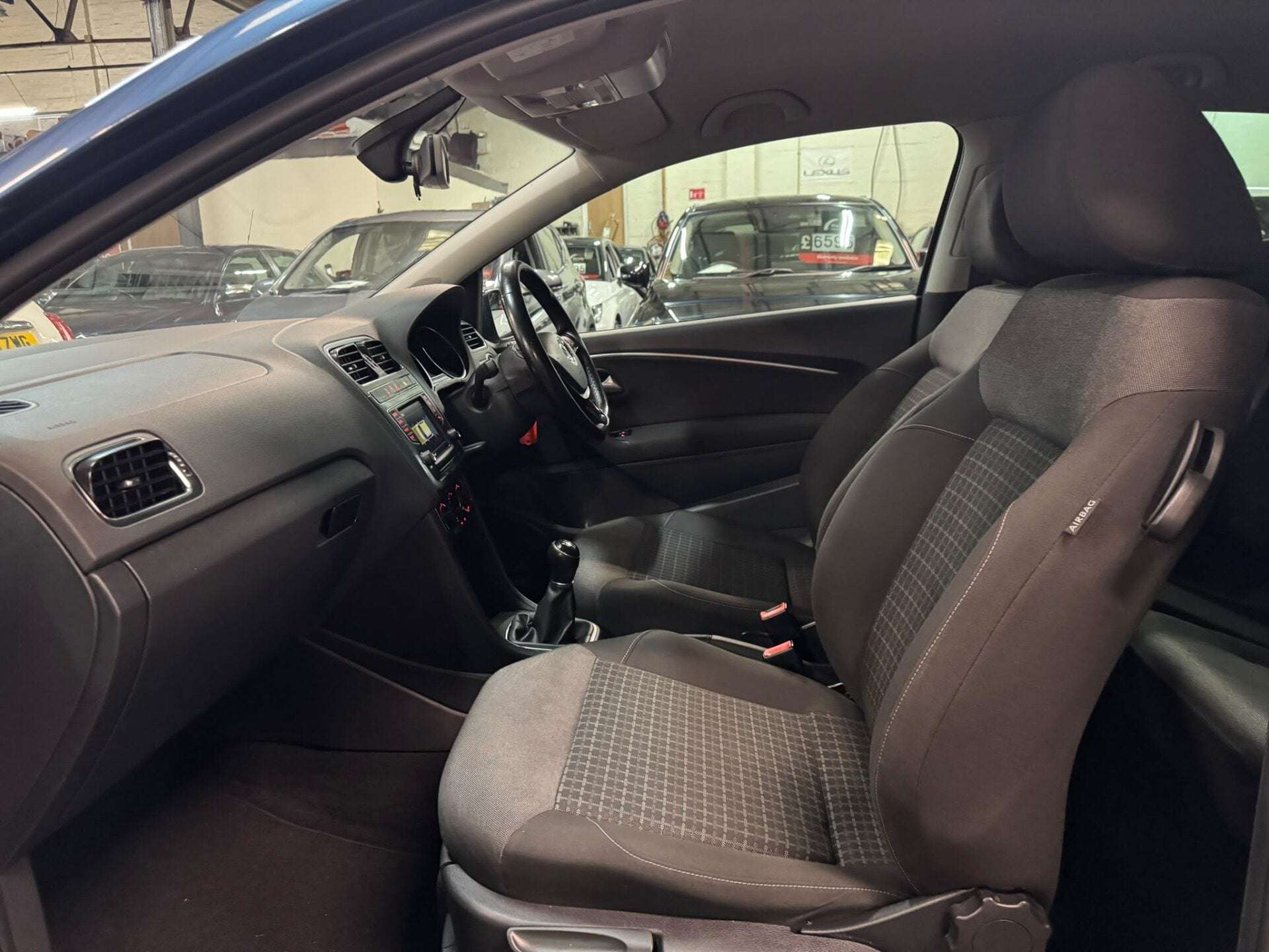 2017 VOLKSWAGEN POLO 2017 VOLKSWAGEN POLO
