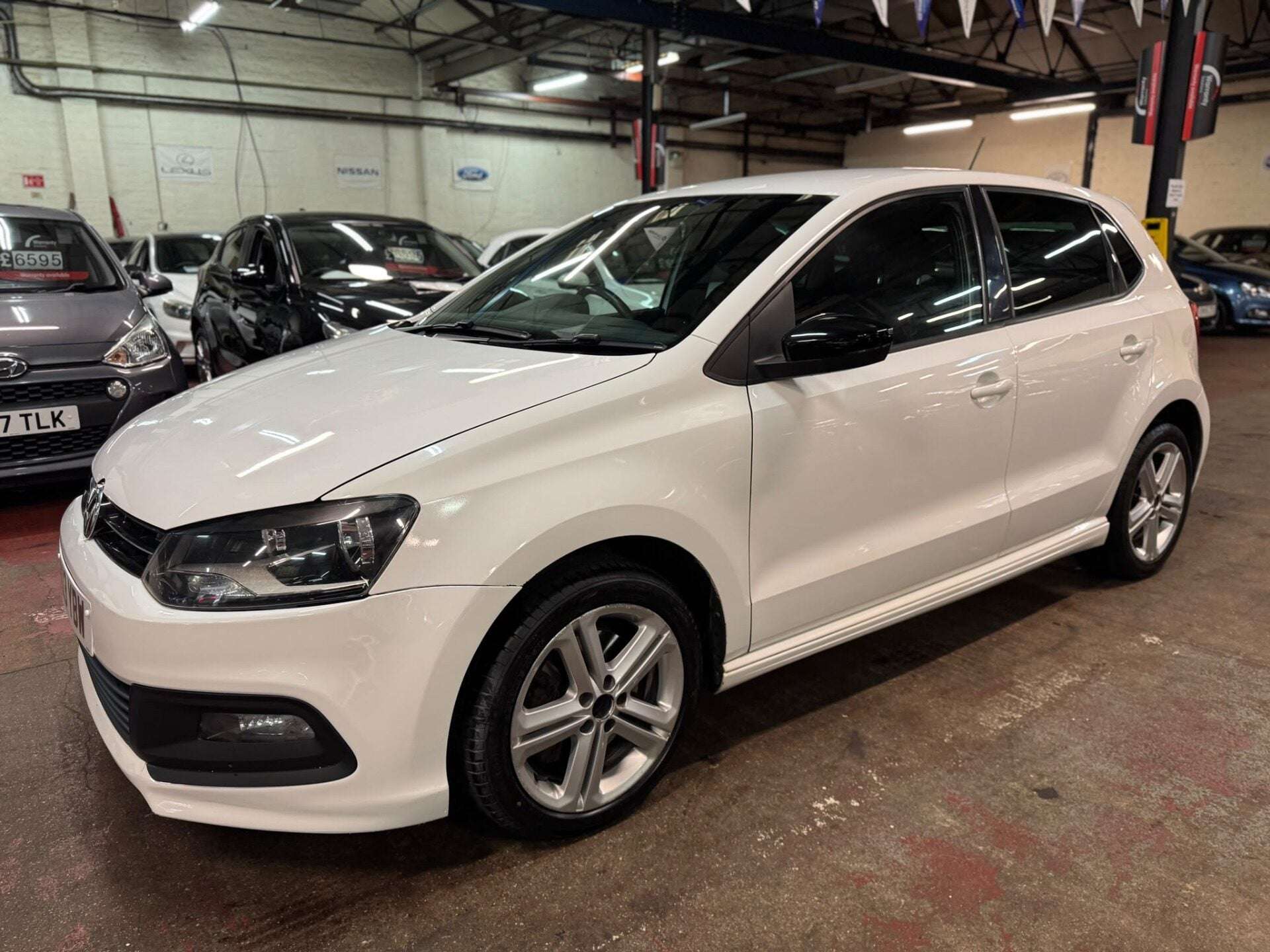 A 2013 VOLKSWAGEN POLO R LINE TSI A 2013 VOLKSWAGEN POLO R LINE TSI