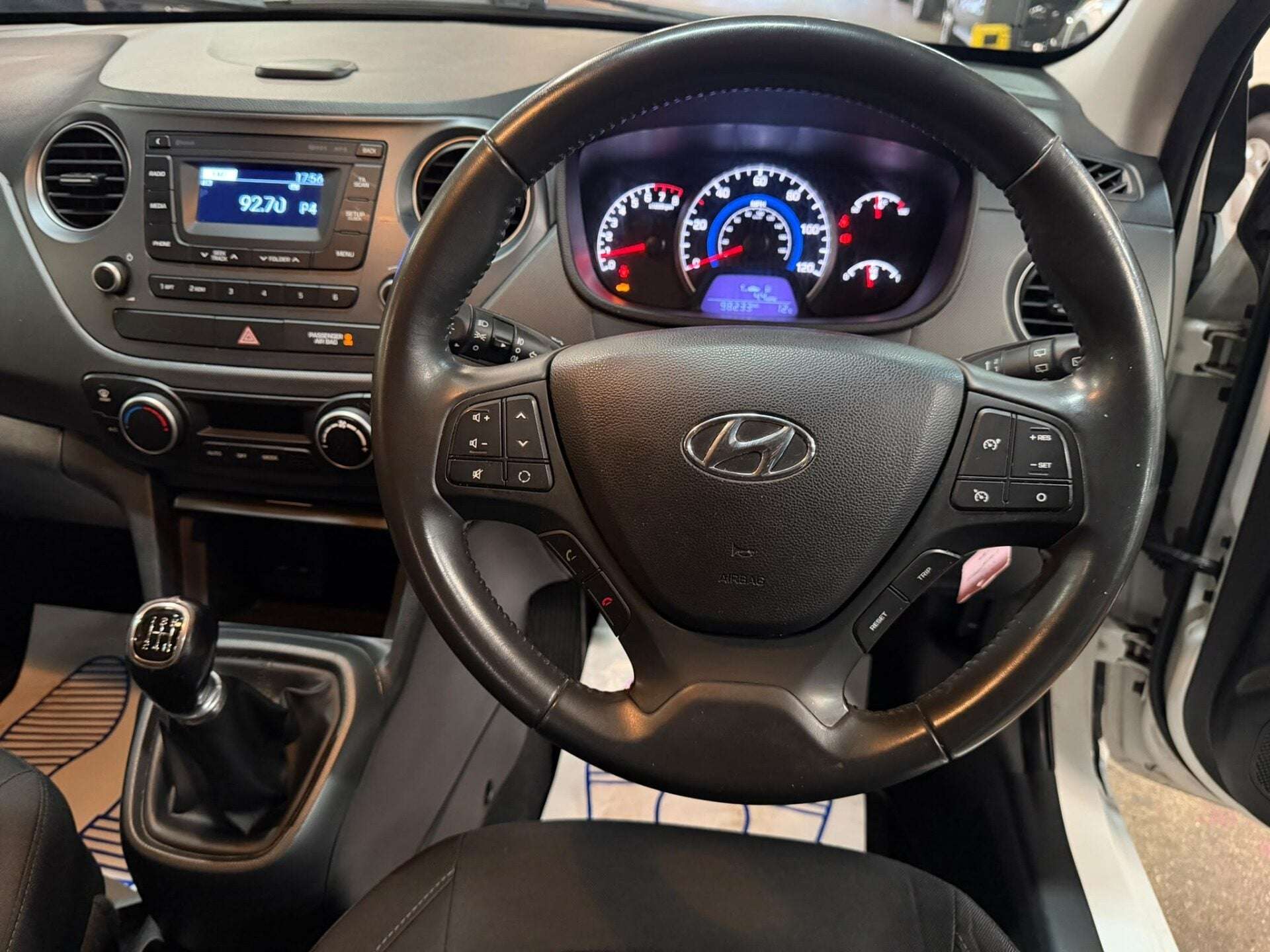 2017 HYUNDAI I10 2017 HYUNDAI I10