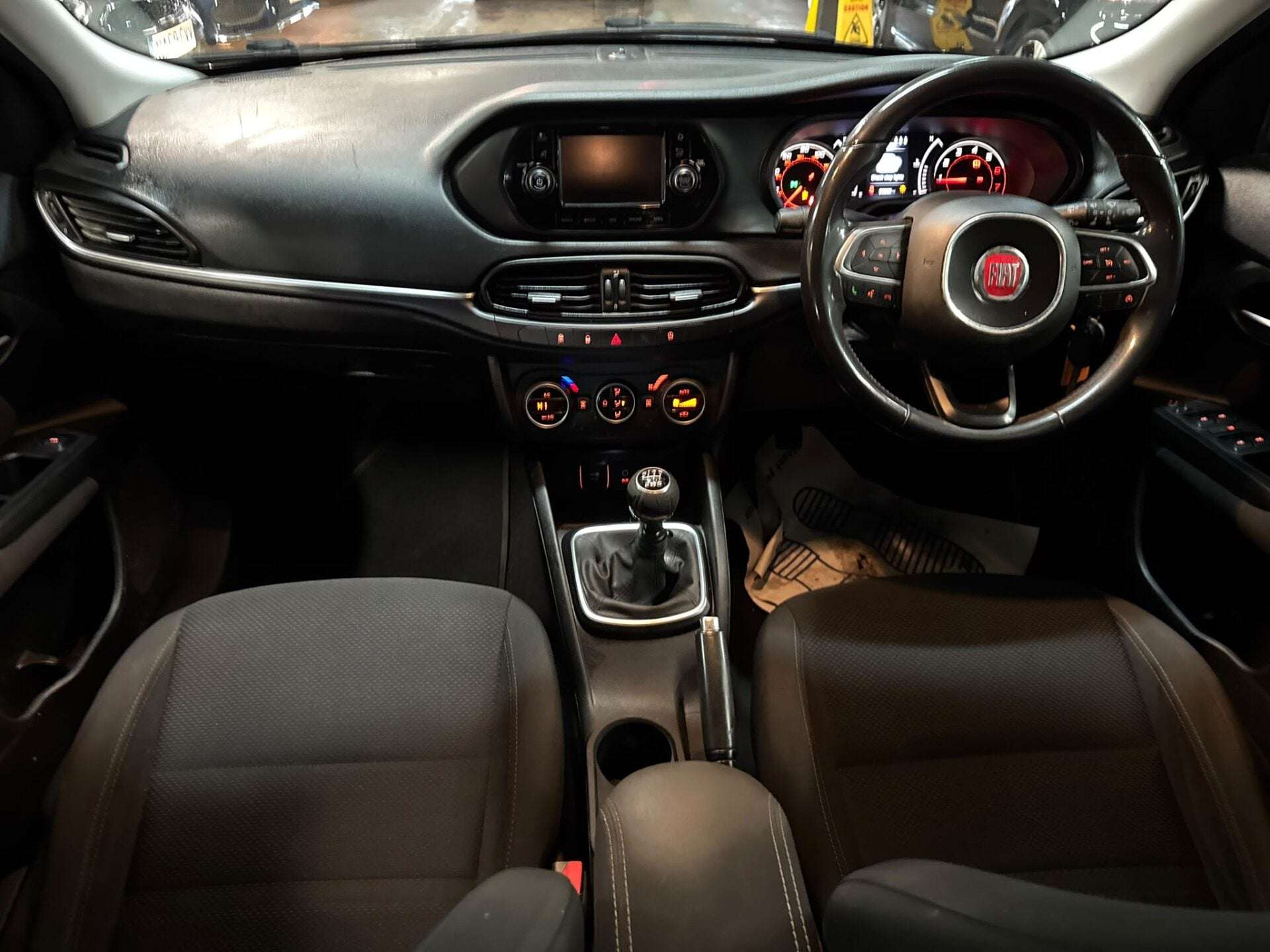 2017 FIAT TIPO 2017 FIAT TIPO