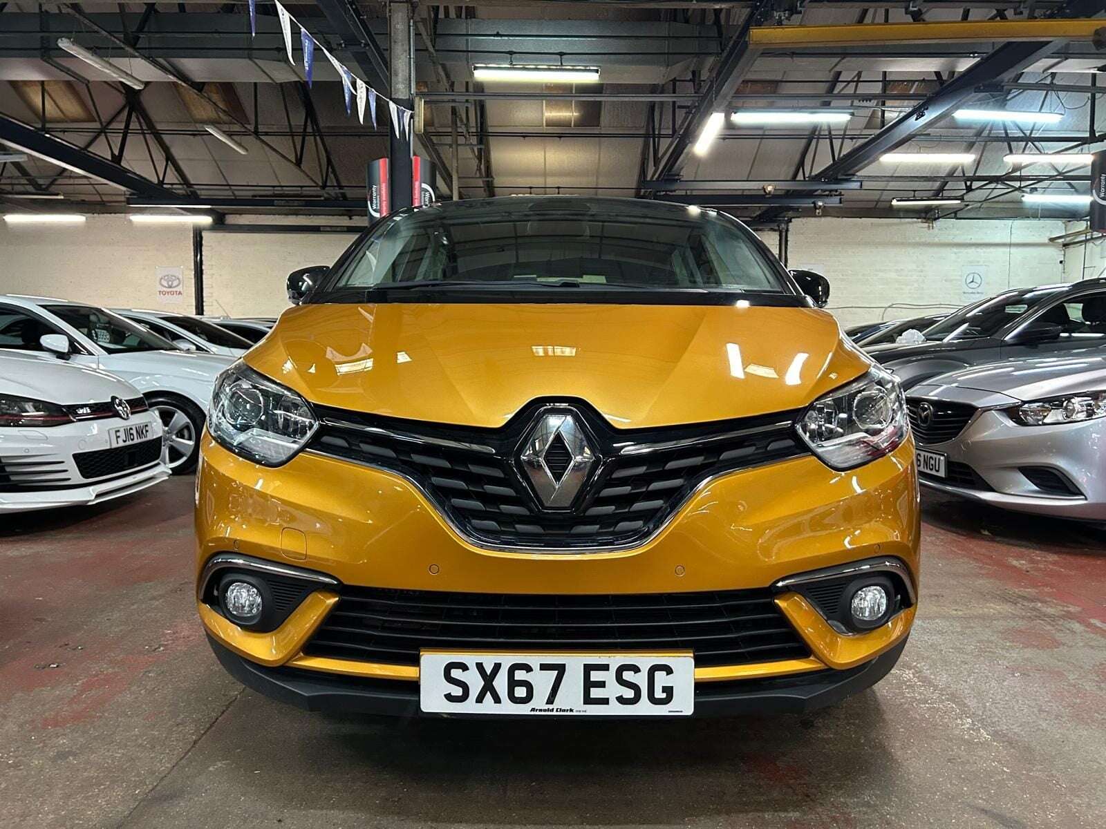 A 2017 RENAULT SCENIC DYNAMIQUE S NAV DCI EDC A 2017 RENAULT SCENIC DYNAMIQUE S NAV DCI EDC