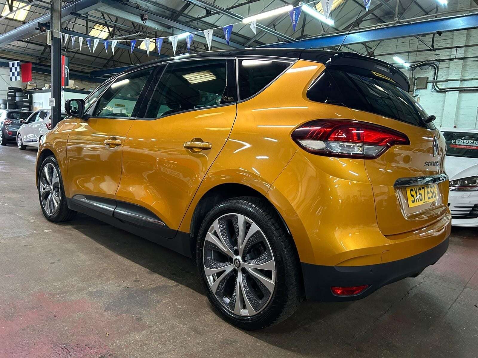 A 2017 RENAULT SCENIC DYNAMIQUE S NAV DCI EDC A 2017 RENAULT SCENIC DYNAMIQUE S NAV DCI EDC