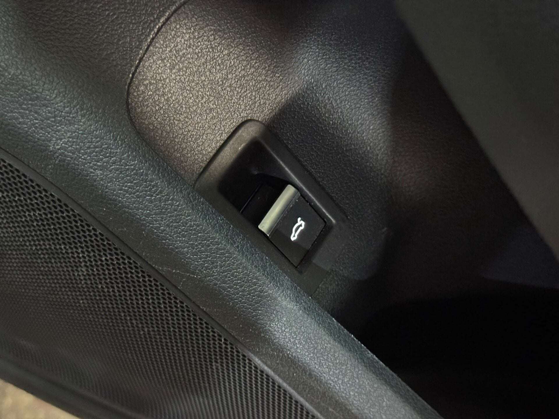 2023 AUDI A4 2023 AUDI A4