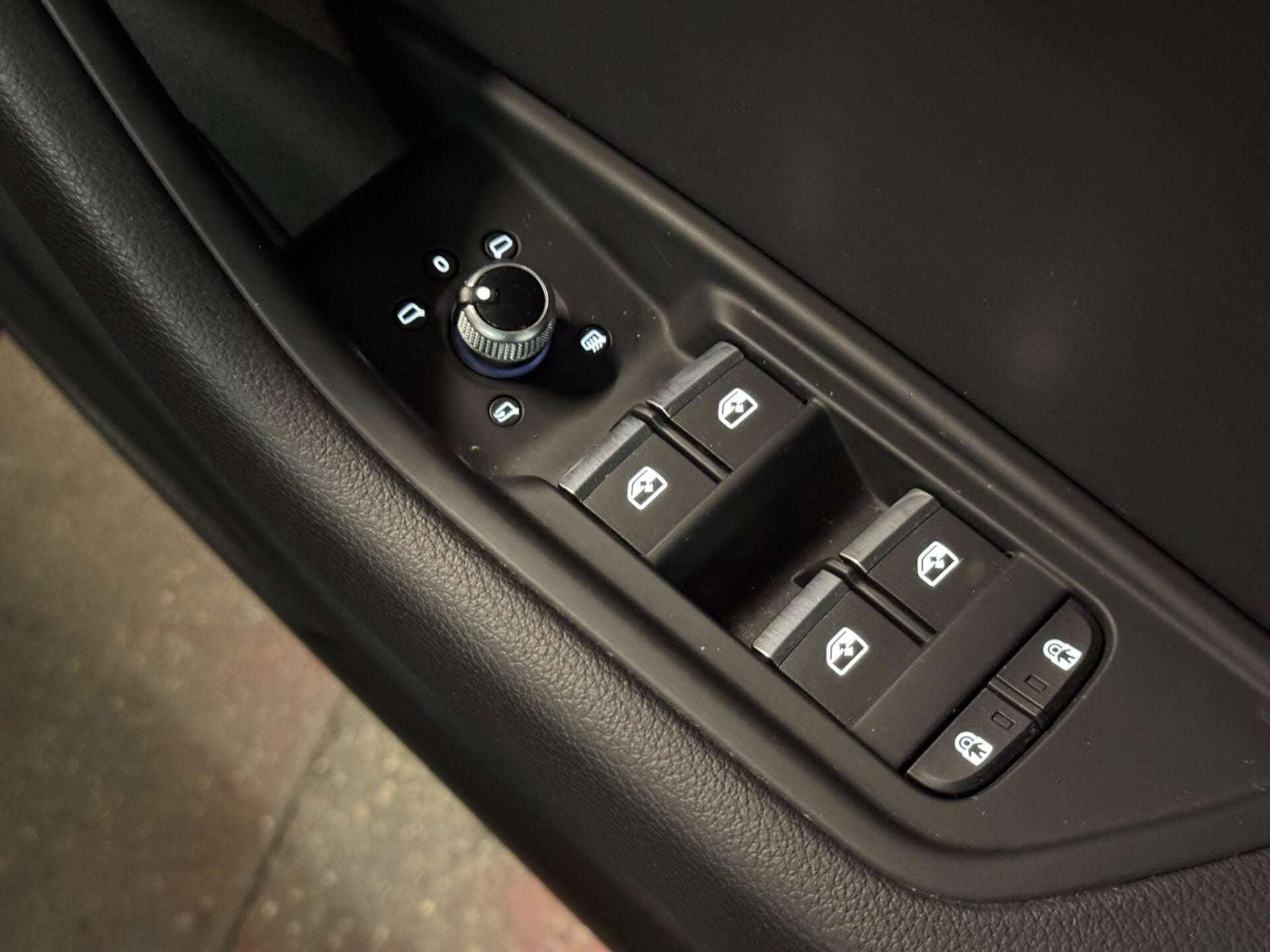 2023 AUDI A4 2023 AUDI A4
