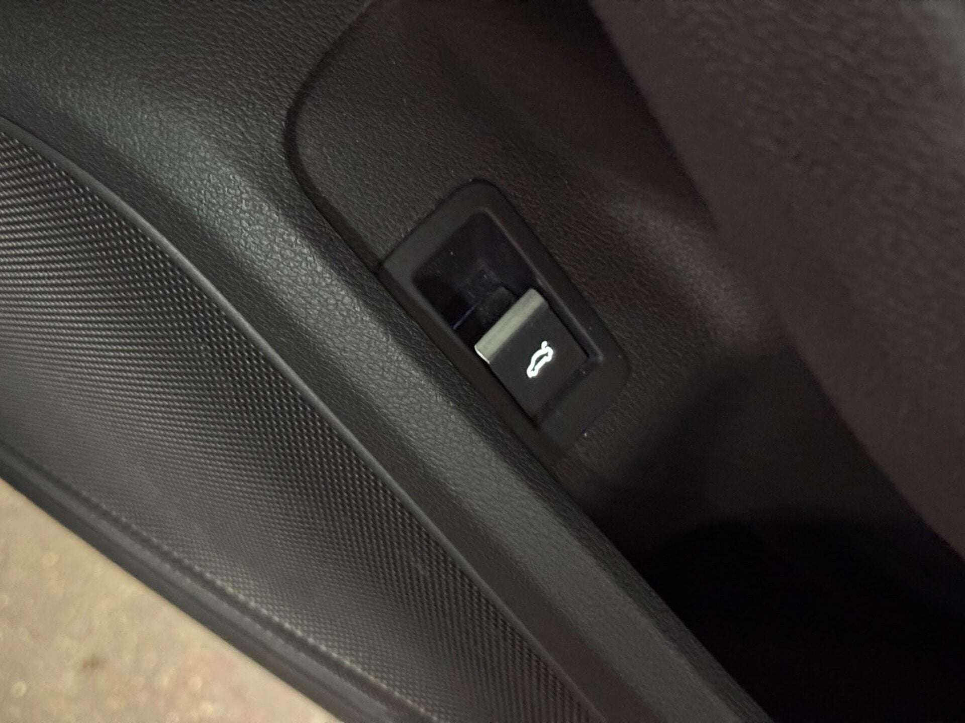 2023 AUDI A4 2023 AUDI A4