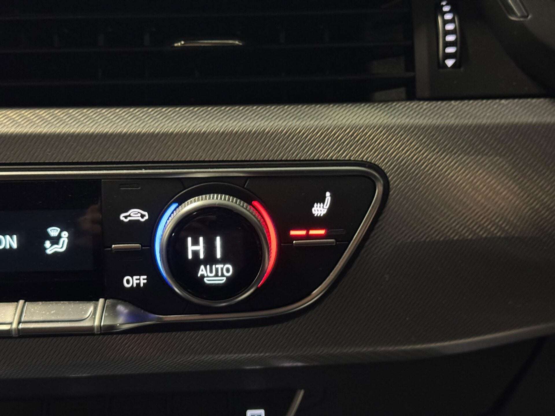 2023 AUDI A4 2023 AUDI A4