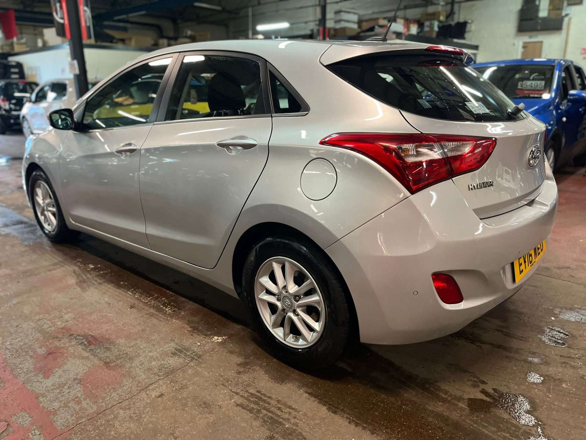 A 2016 HYUNDAI I30 CRDI SE NAV BLUE DRIVE A 2016 HYUNDAI I30 CRDI SE NAV BLUE DRIVE