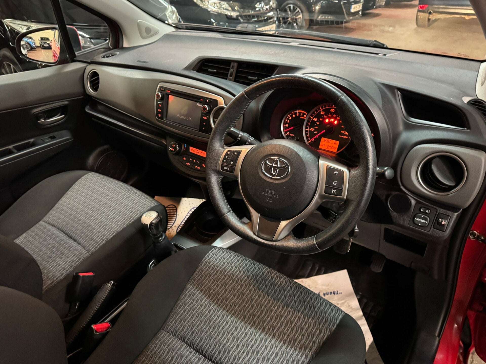 2014 TOYOTA YARIS 2014 TOYOTA YARIS