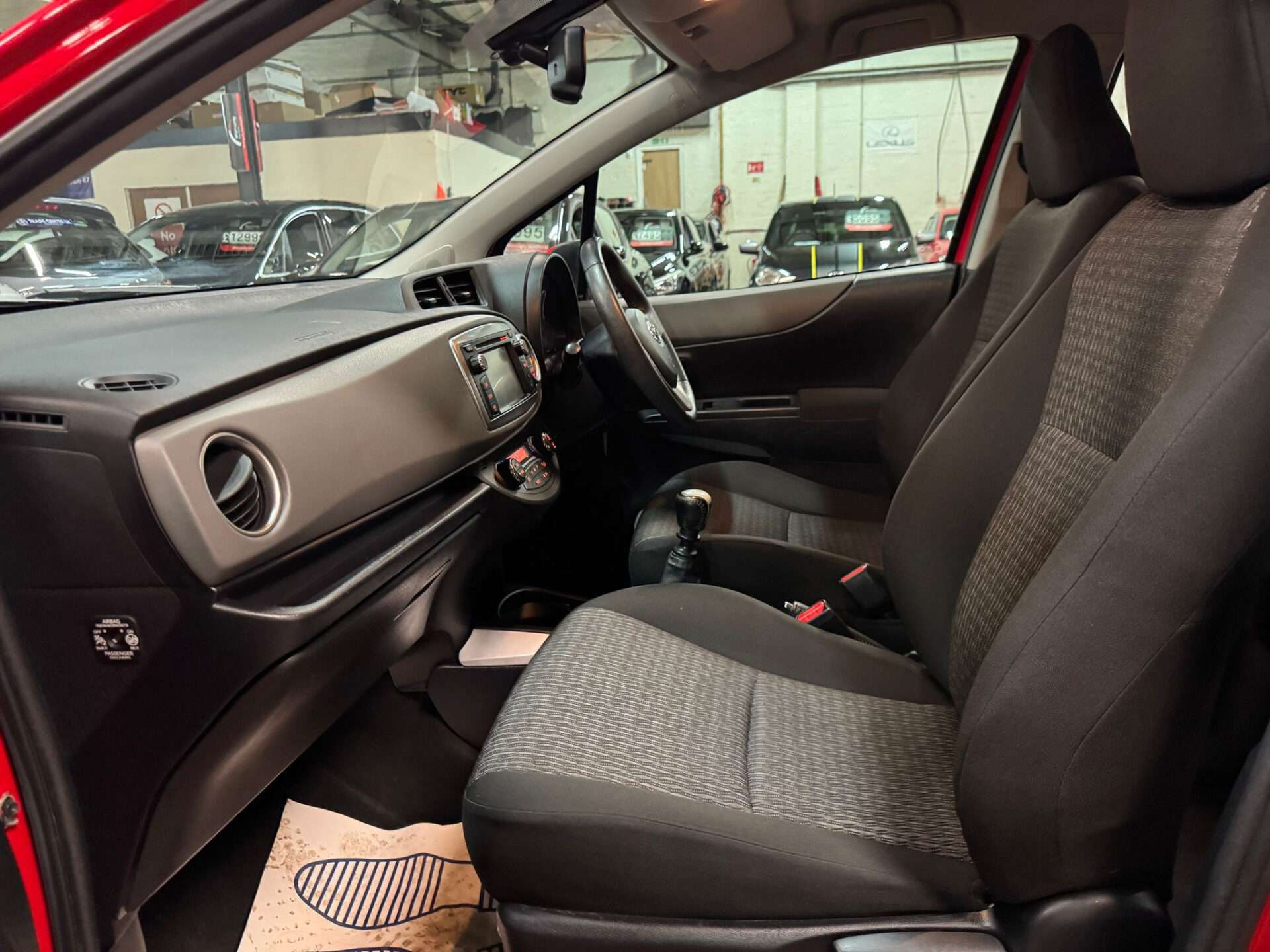 2014 TOYOTA YARIS 2014 TOYOTA YARIS