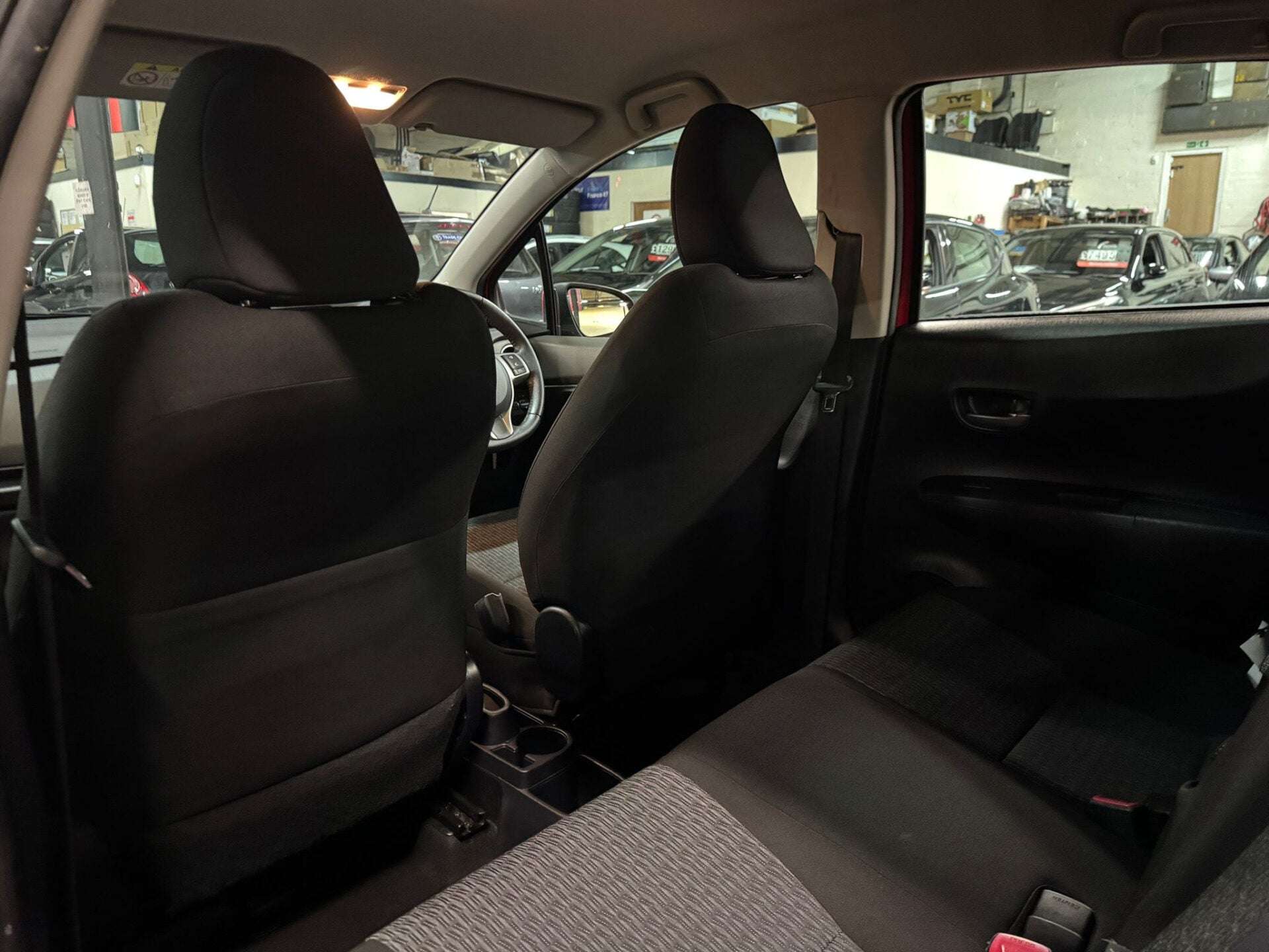 2014 TOYOTA YARIS 2014 TOYOTA YARIS