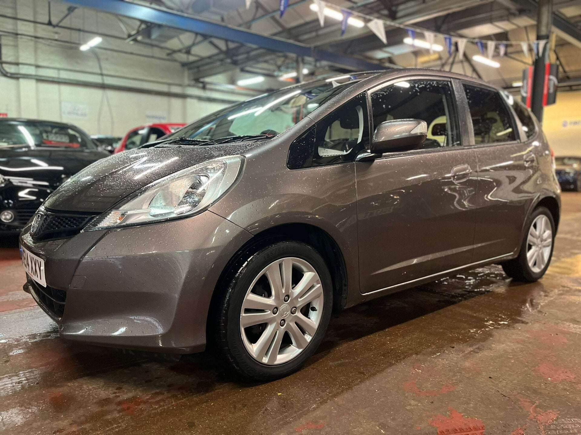 A 2014 HONDA JAZZ I-VTEC ES PLUS A 2014 HONDA JAZZ I-VTEC ES PLUS