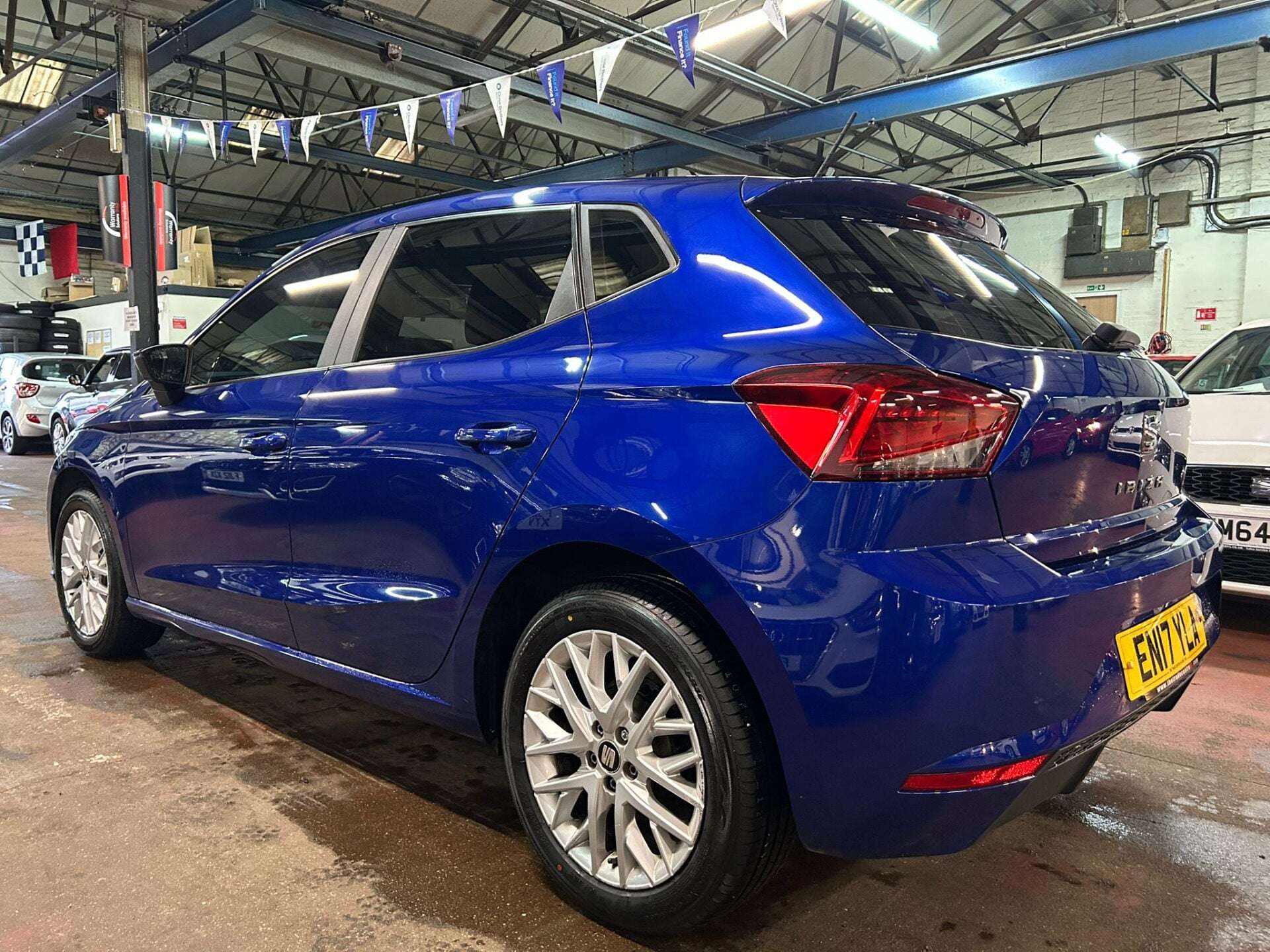 A 2017 SEAT IBIZA MPI SE A 2017 SEAT IBIZA MPI SE