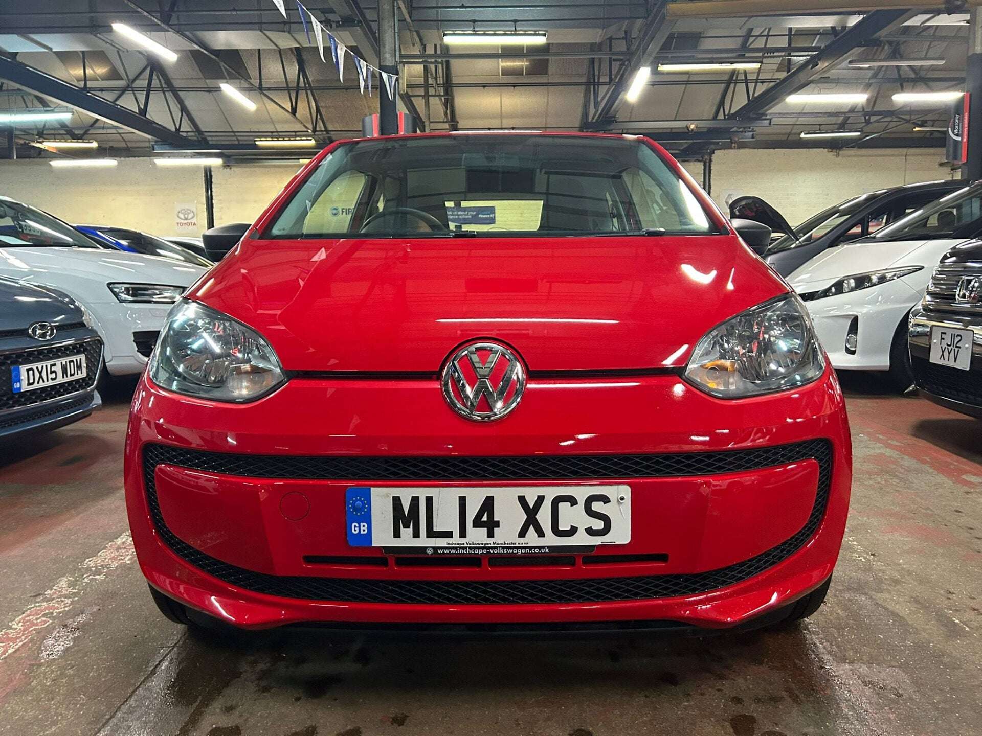 A 2014 VOLKSWAGEN UP TAKE UP A 2014 VOLKSWAGEN UP TAKE UP